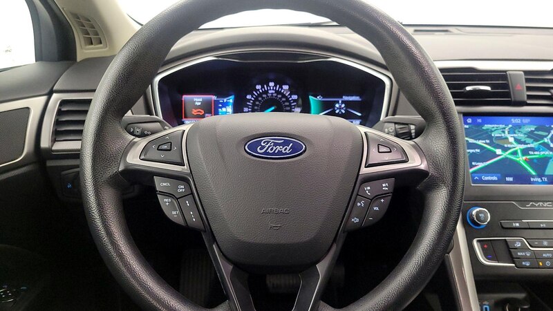 2020 Ford Fusion SE 10