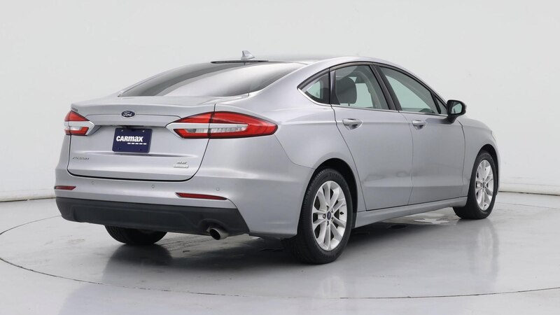 2020 Ford Fusion SE 8