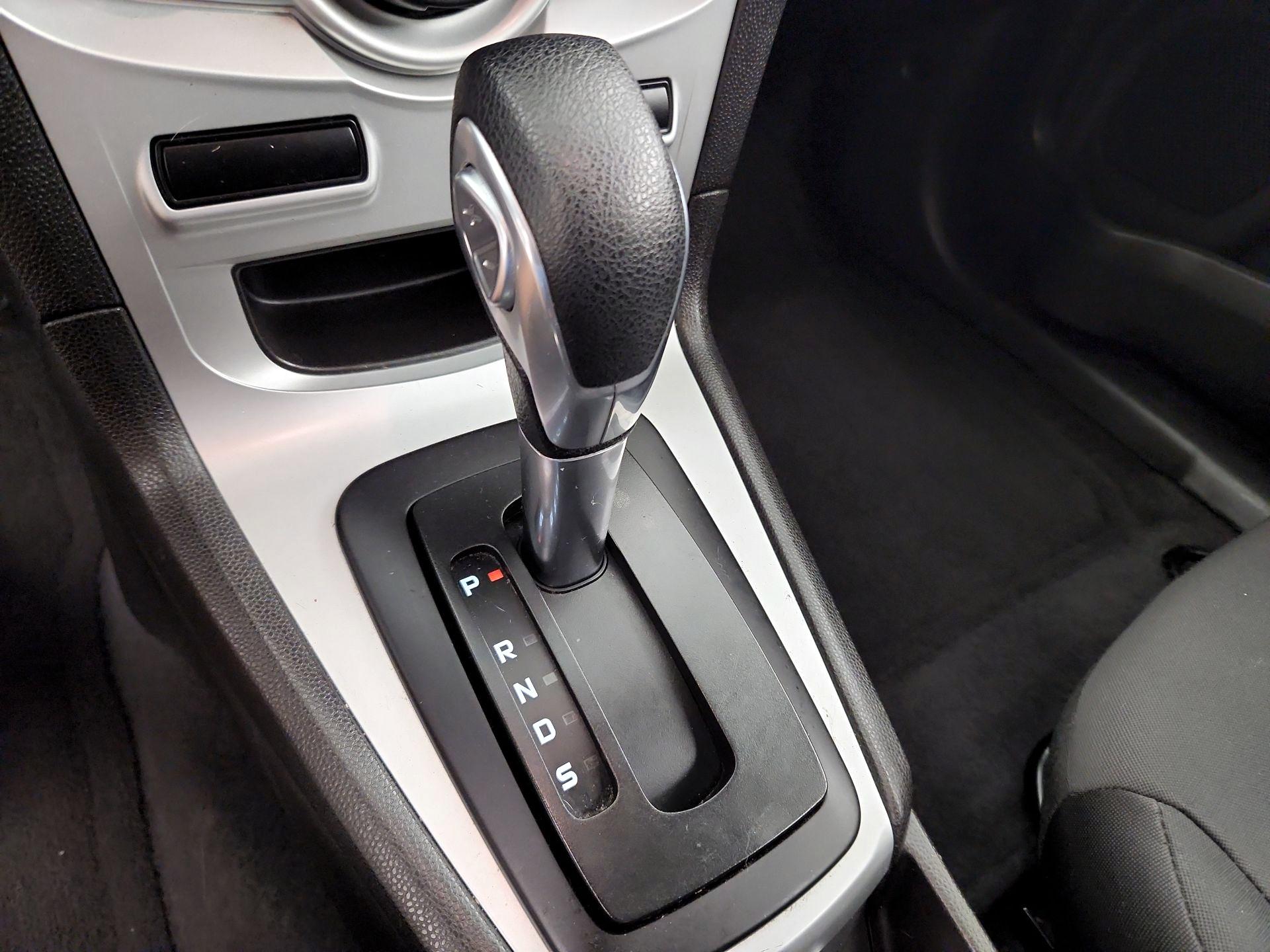 Thumbnail: 2019 Ford Fiesta - 17