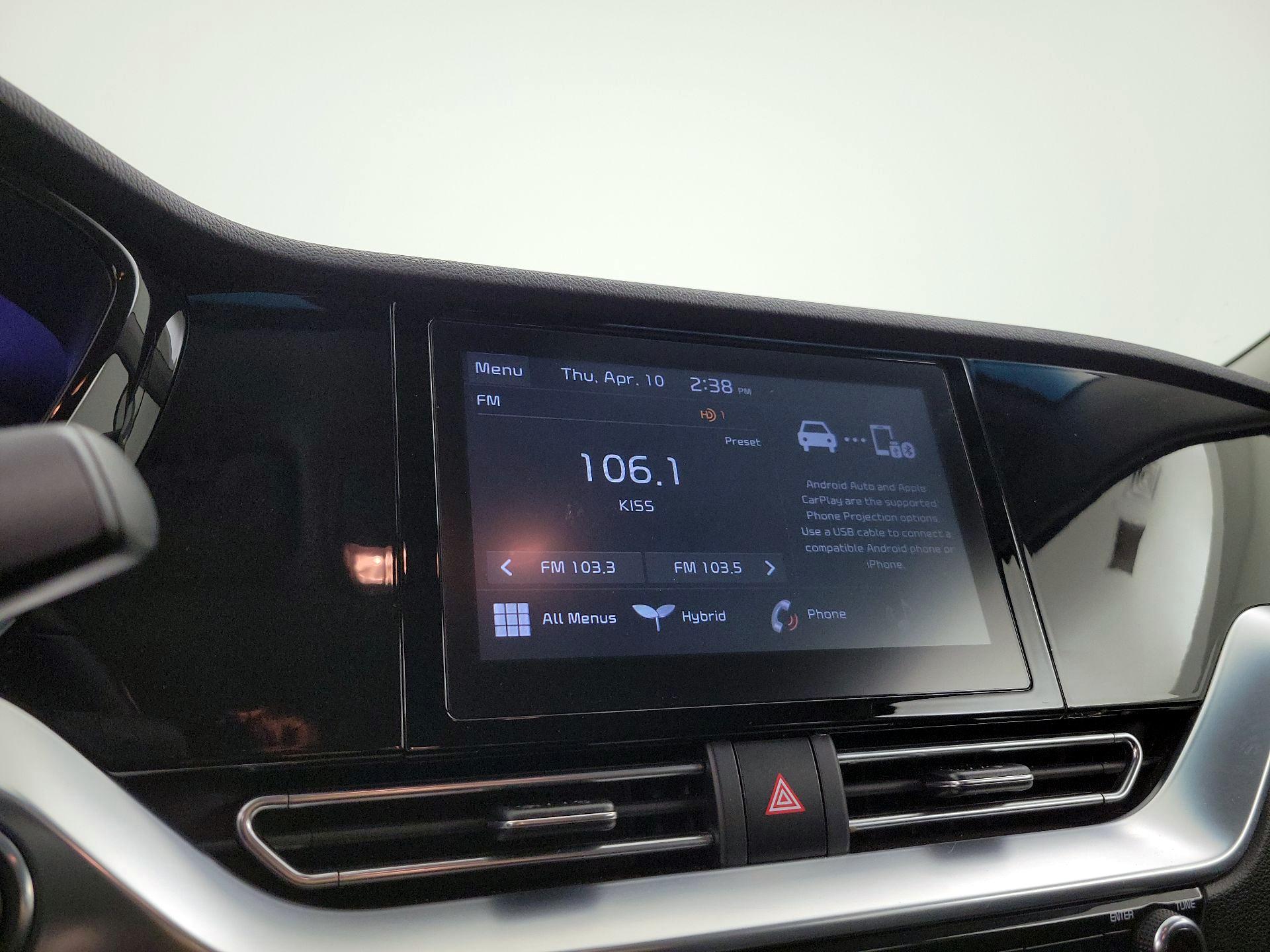 Thumbnail: 2020 Kia Niro - 15
