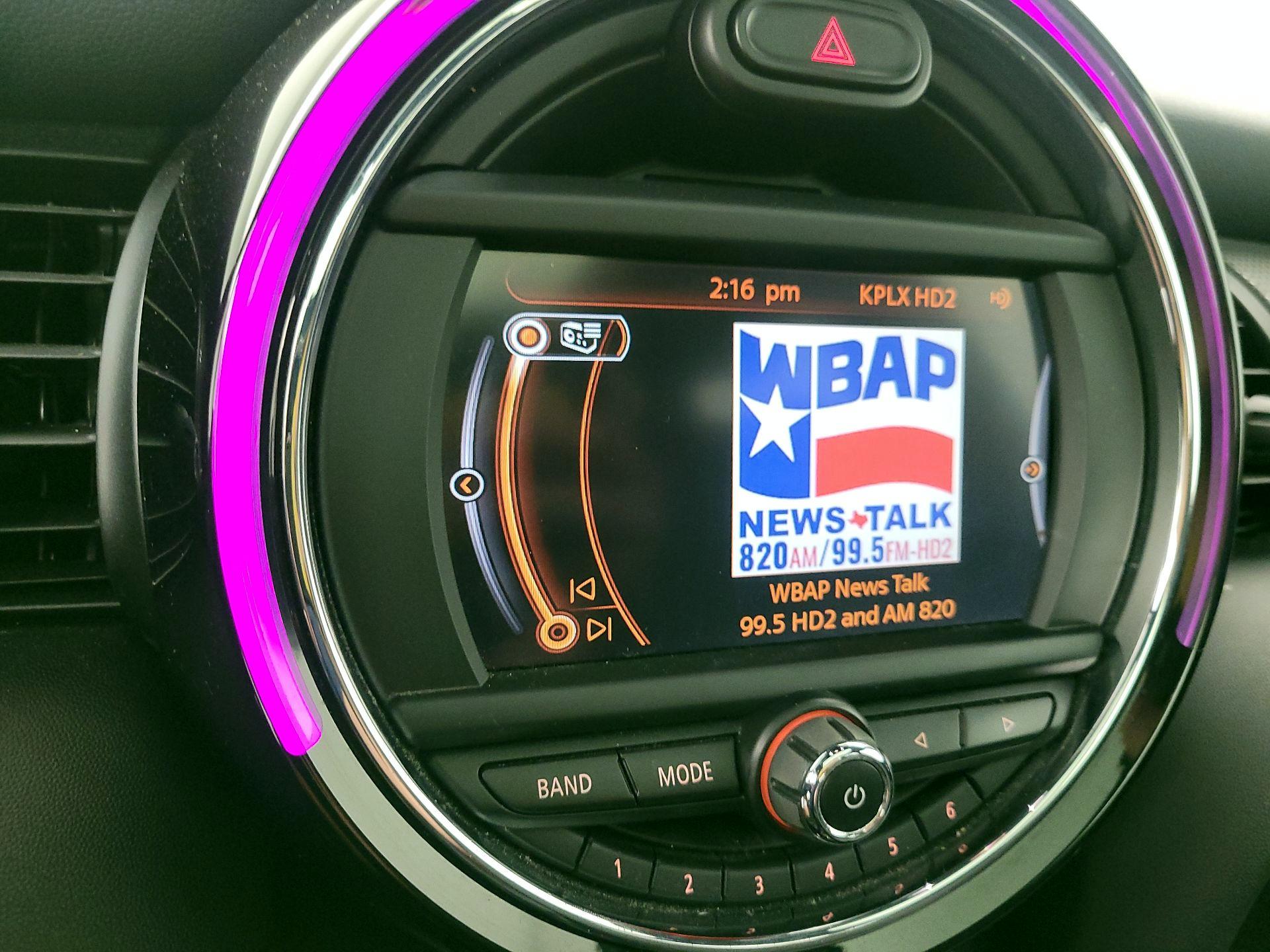 Thumbnail: 2016 MINI Cooper Hardtop - 14