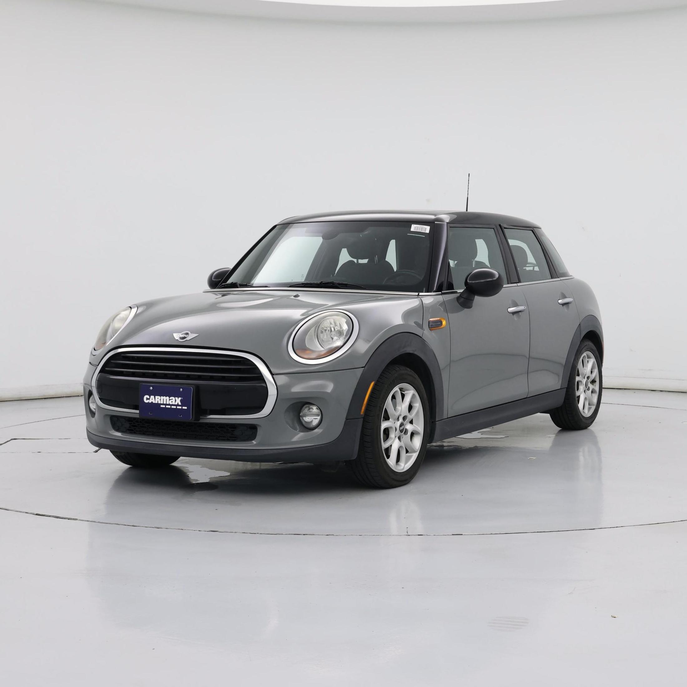 Thumbnail: 2016 MINI Cooper Hardtop - 4