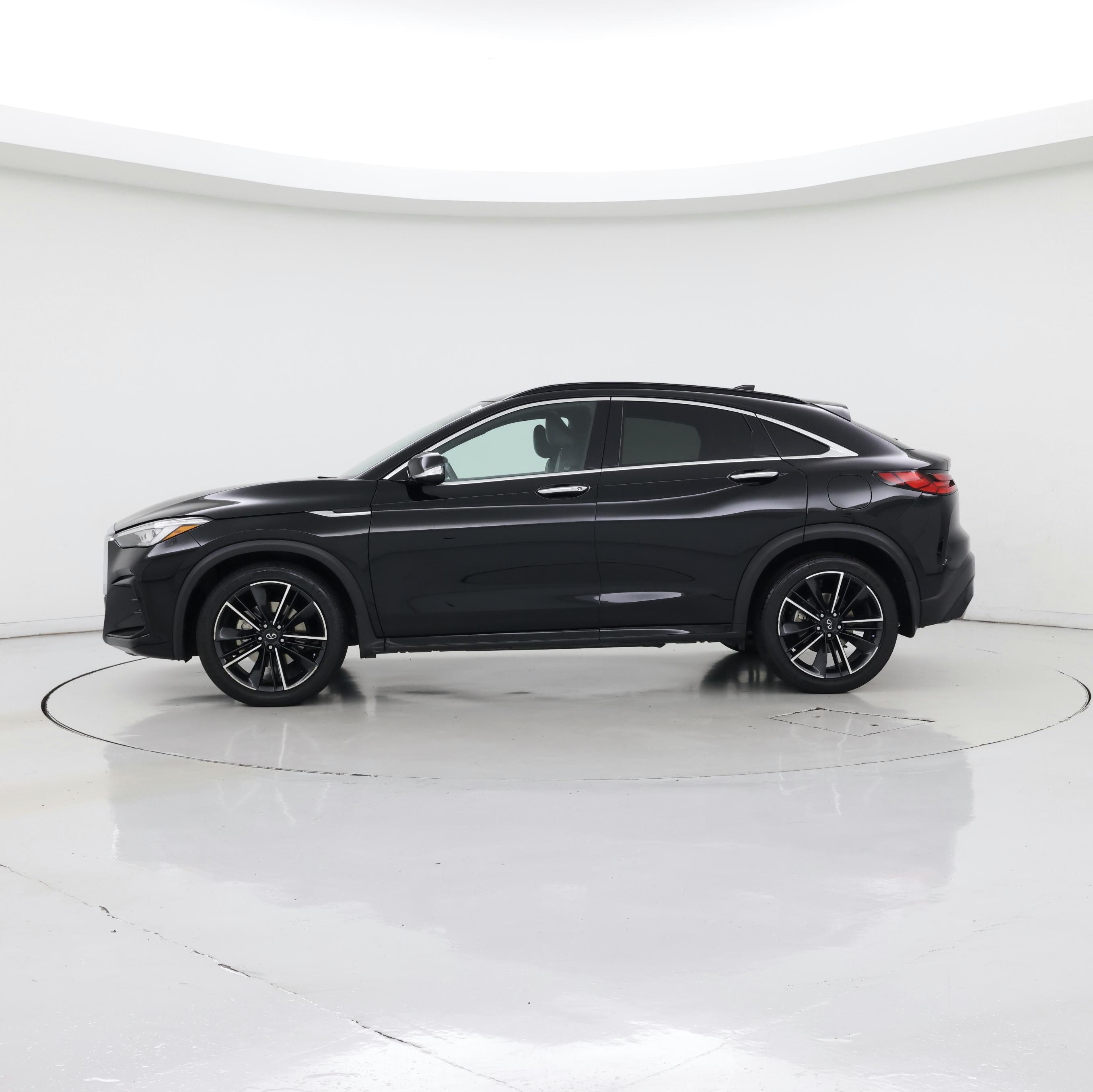 Thumbnail: 2022 INFINITI QX55 - 3