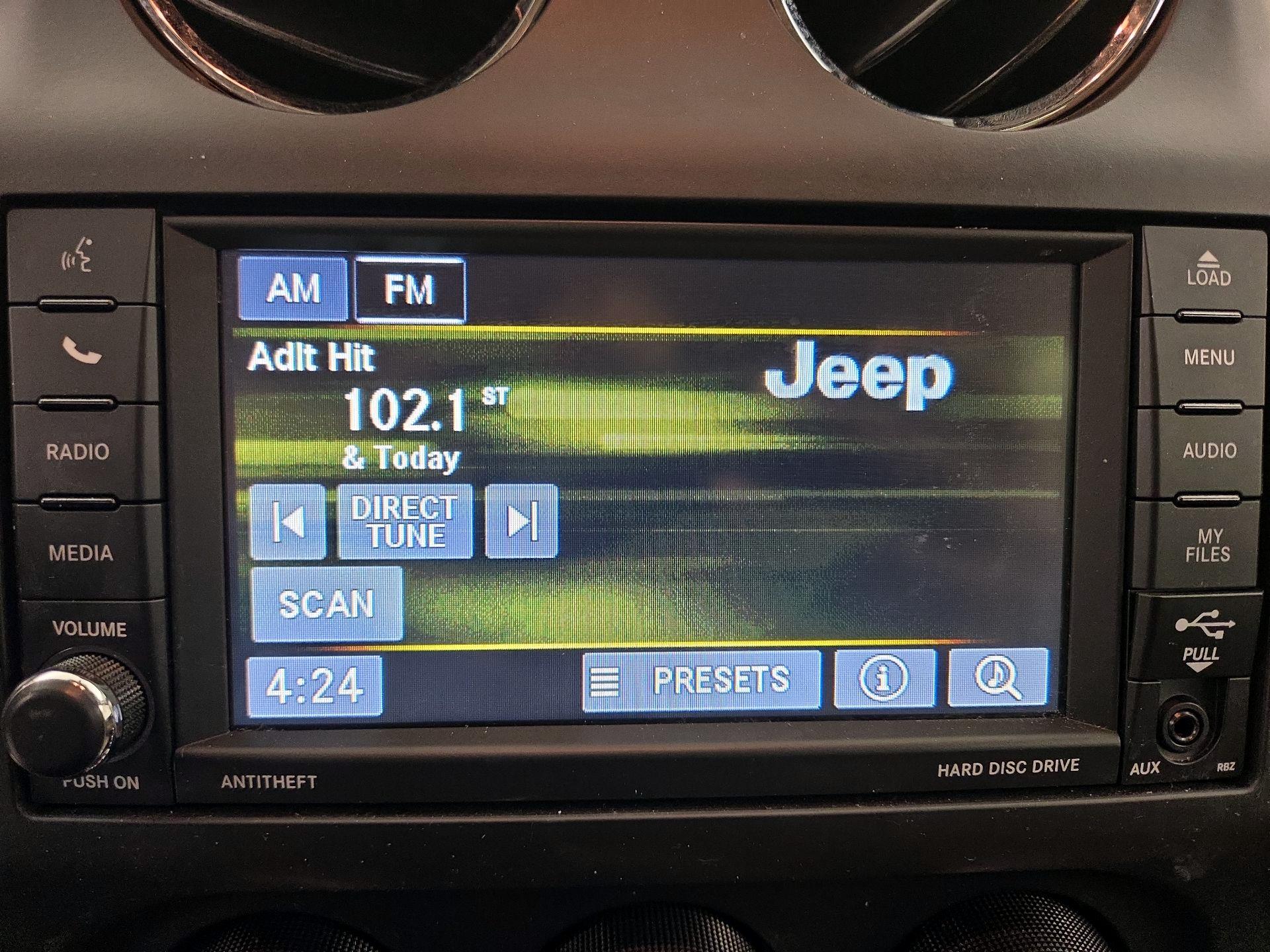 Thumbnail: 2014 Jeep Compass - 13