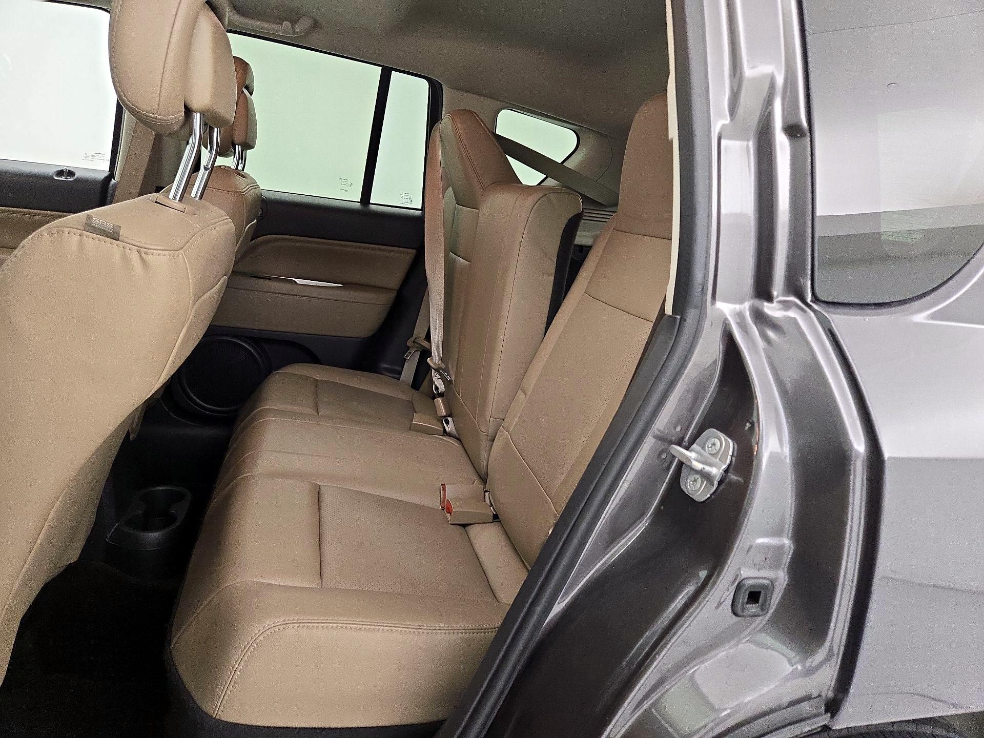 Thumbnail: 2014 Jeep Compass - 18