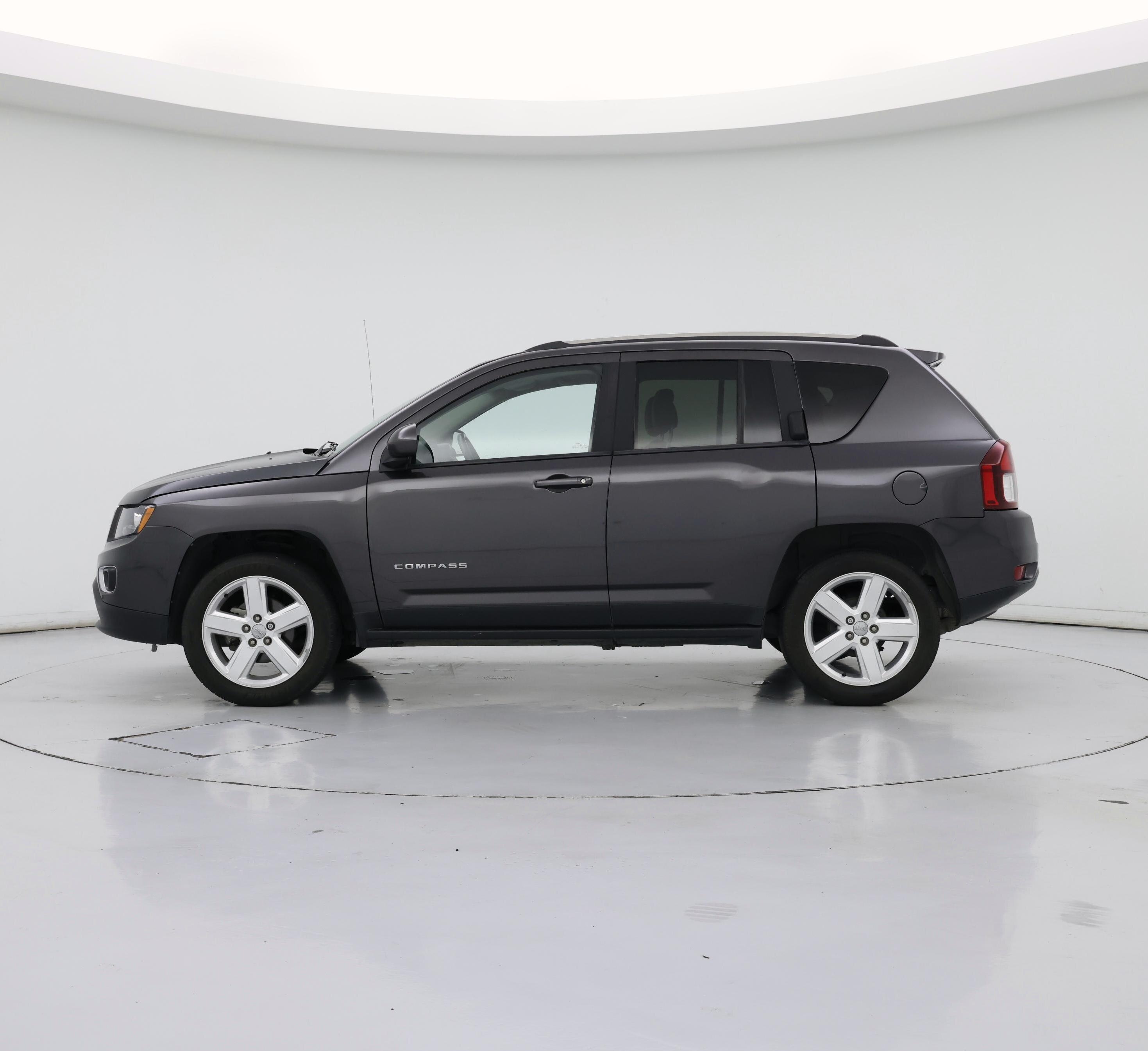 Thumbnail: 2014 Jeep Compass - 3