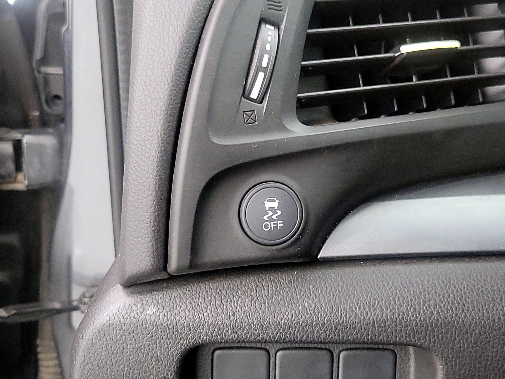 Thumbnail: 2013 Acura ILX - 13