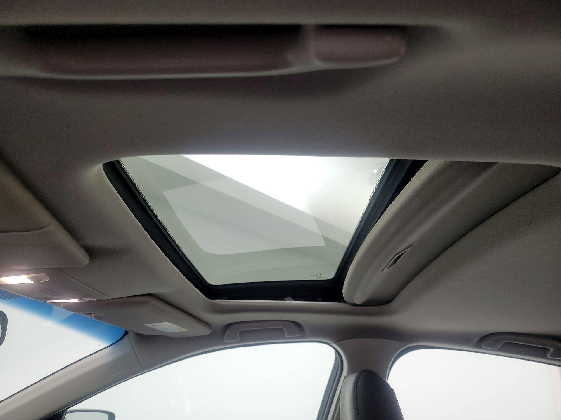 Thumbnail: 2013 Acura ILX - 20