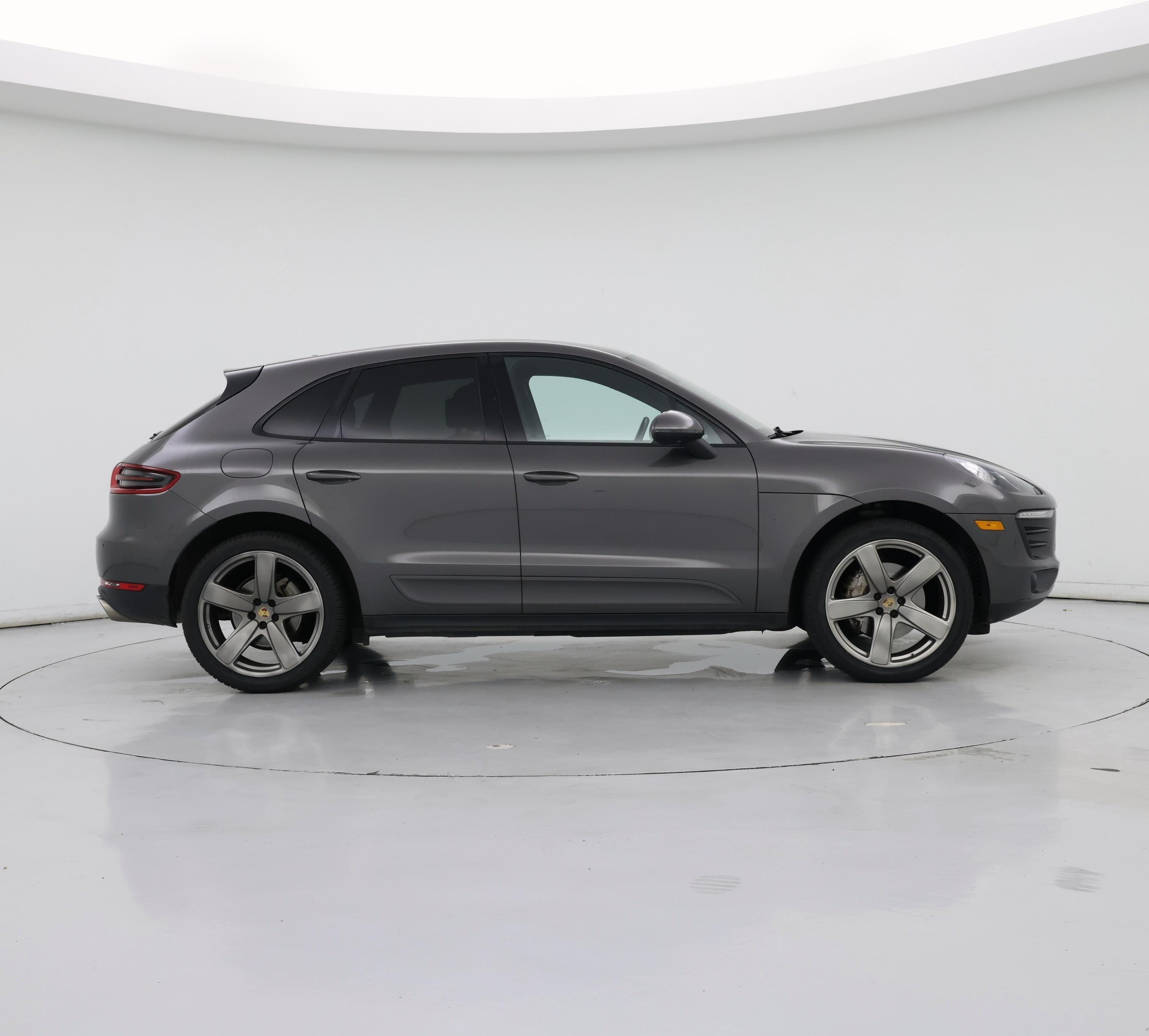 Thumbnail: 2015 Porsche Macan - 7