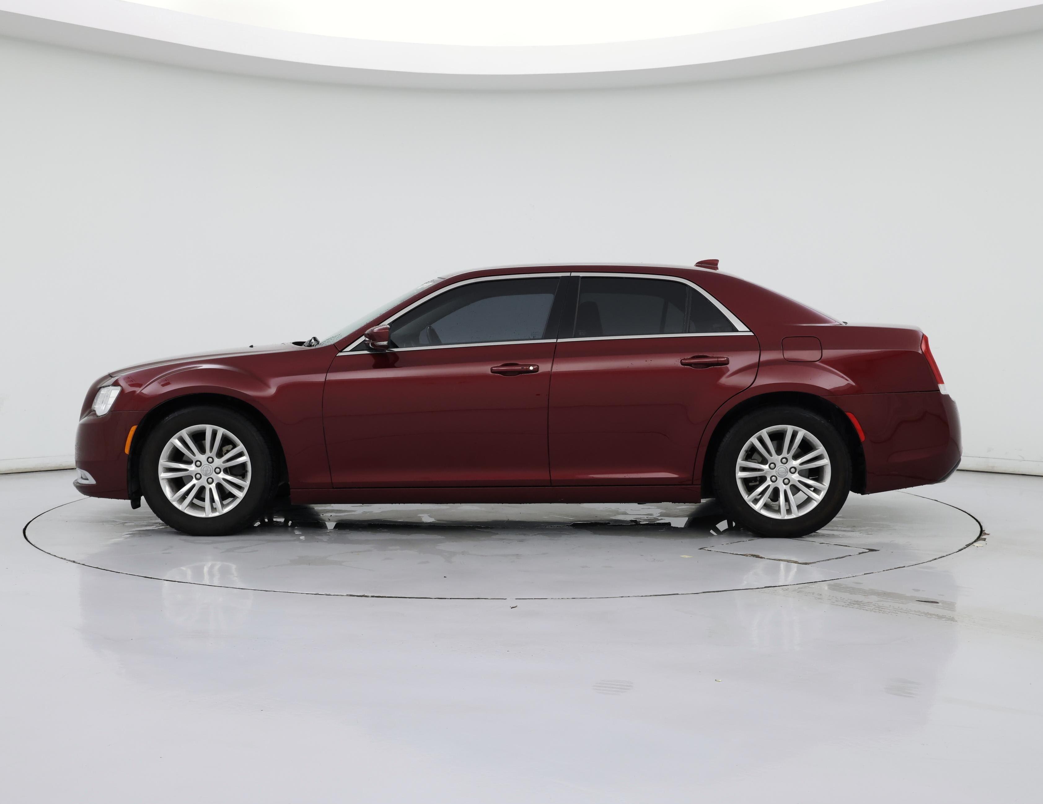 Thumbnail: 2021 Chrysler 300 - 3