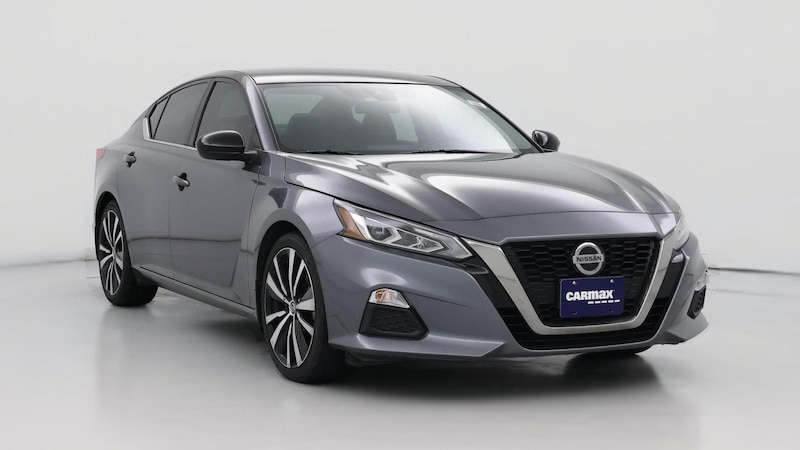 2022 Nissan Altima SR Hero Image