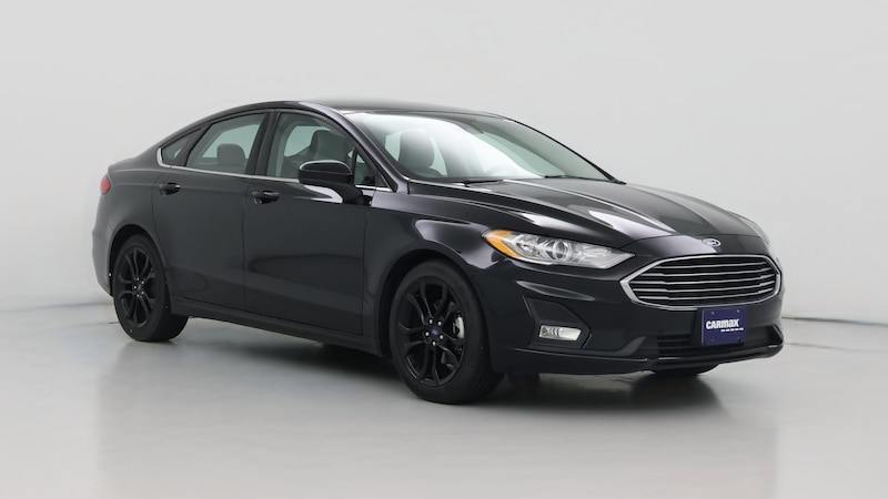 2019 Ford Fusion SE Hero Image