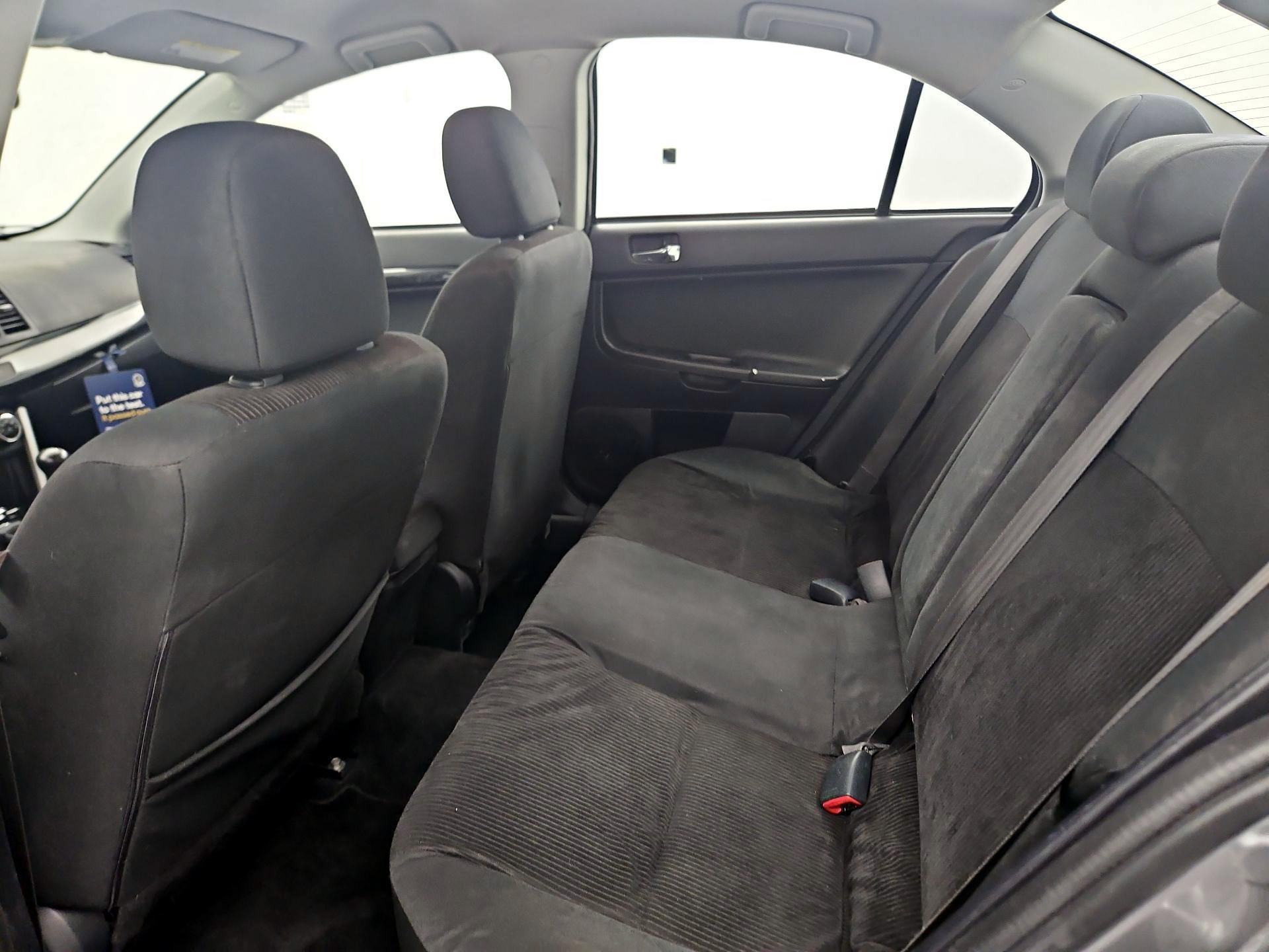 Thumbnail: 2017 Mitsubishi Lancer - 19