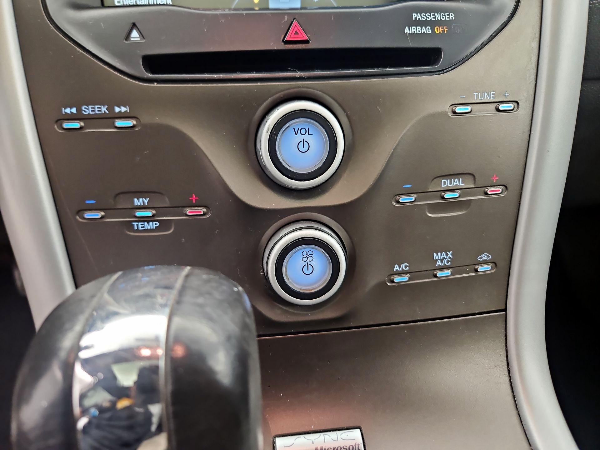 Thumbnail: 2014 Ford Edge - 16