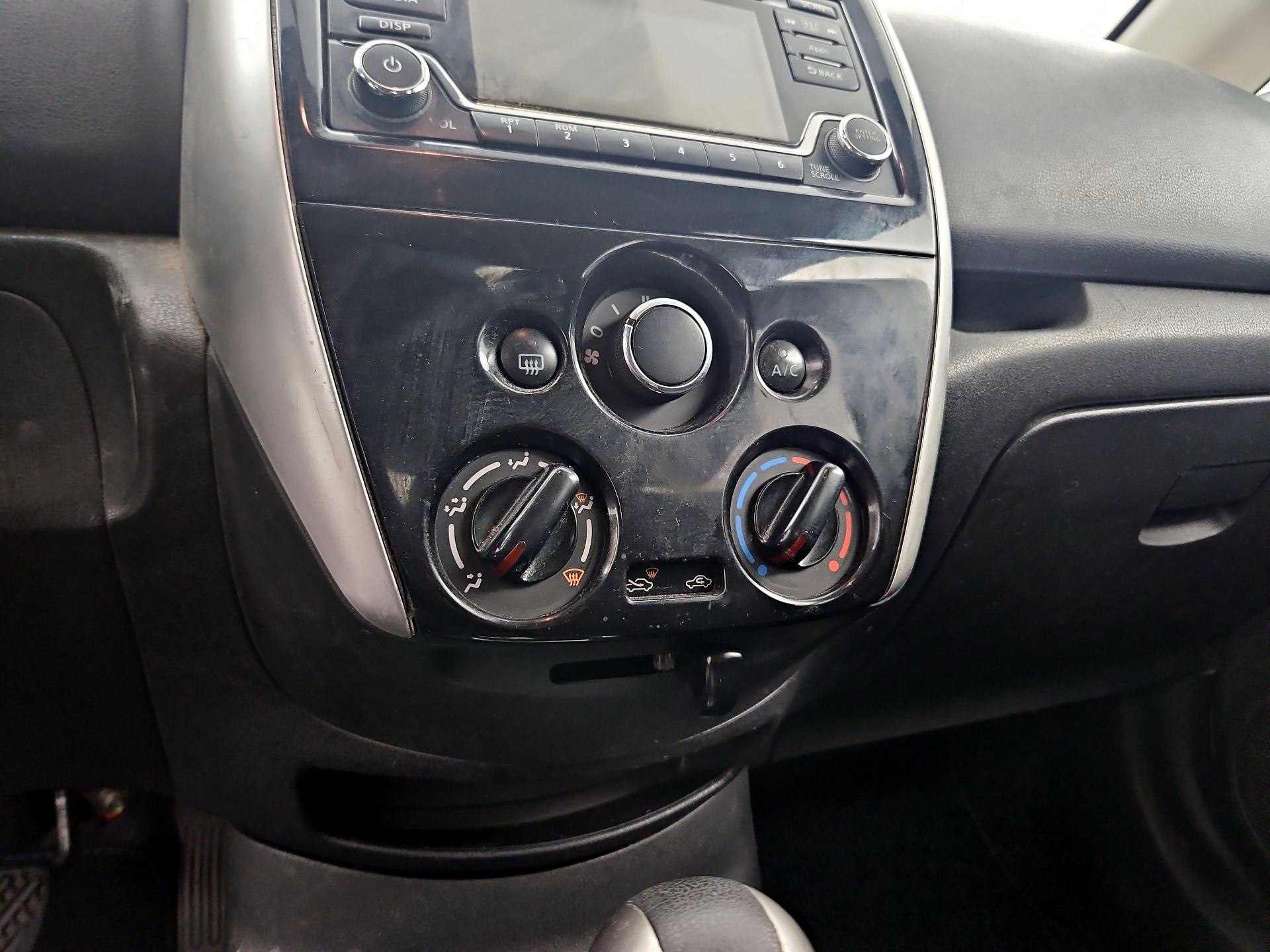 Thumbnail: 2016 Nissan Versa Note - 14