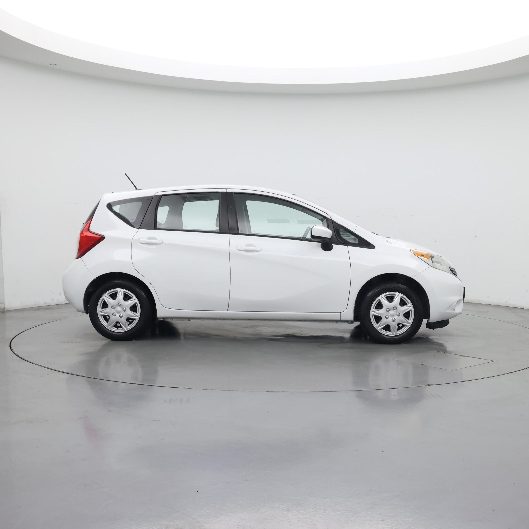 Thumbnail: 2016 Nissan Versa Note - 7