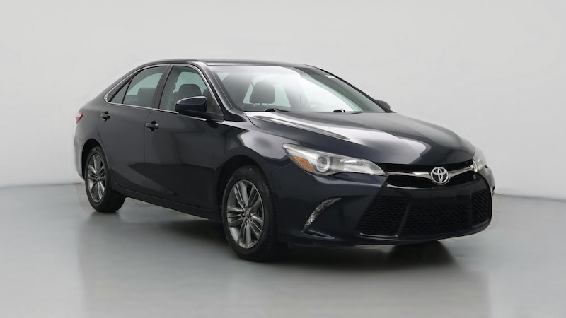2017 Toyota Camry SE Hero Image