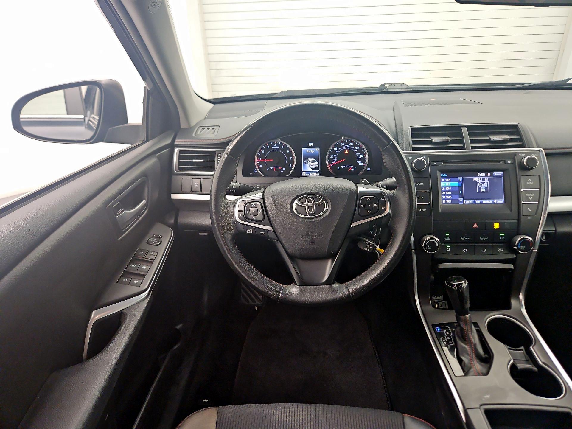 Thumbnail: 2017 Toyota Camry - 10