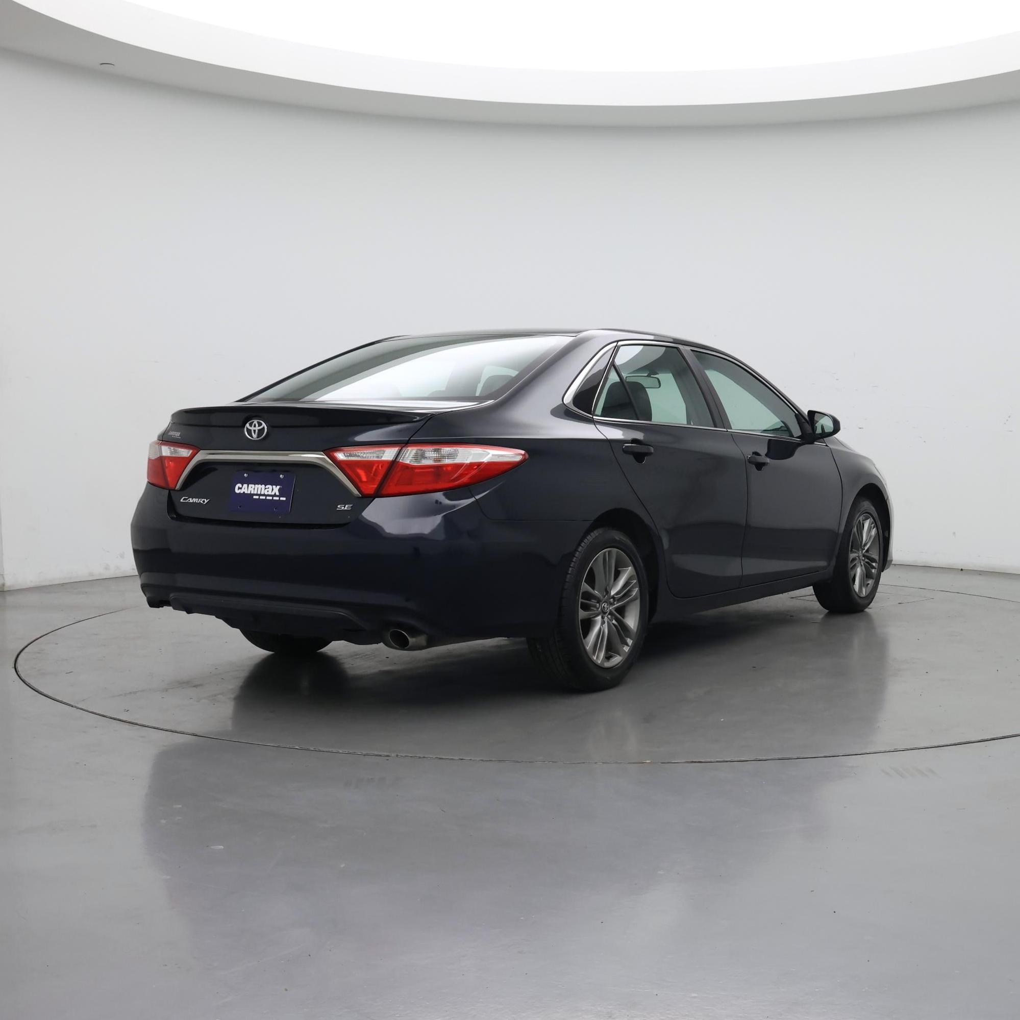 Thumbnail: 2017 Toyota Camry - 8