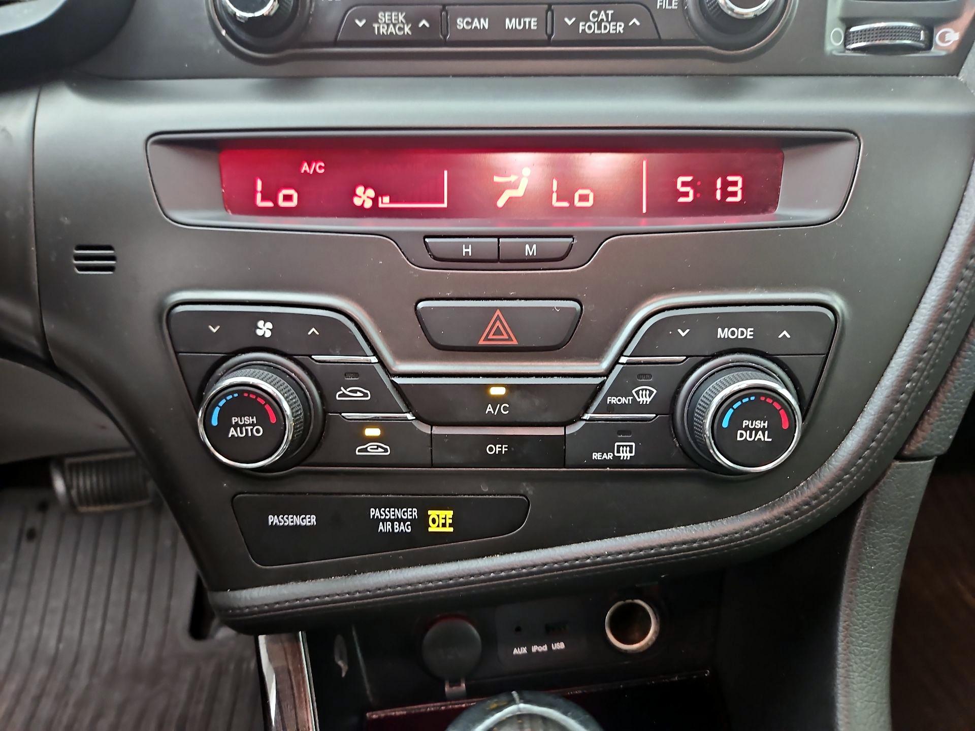 Thumbnail: 2013 Kia Optima - 15
