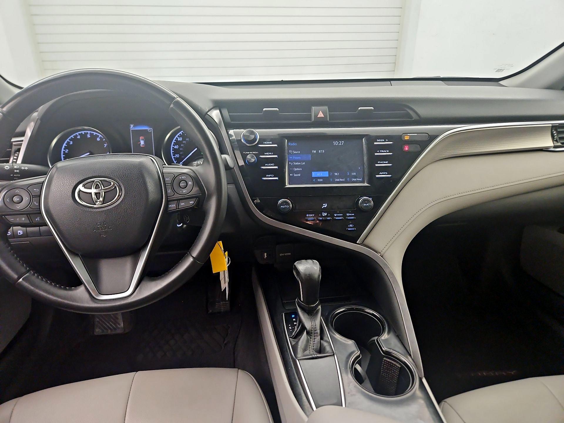 Thumbnail: 2018 Toyota Camry - 9