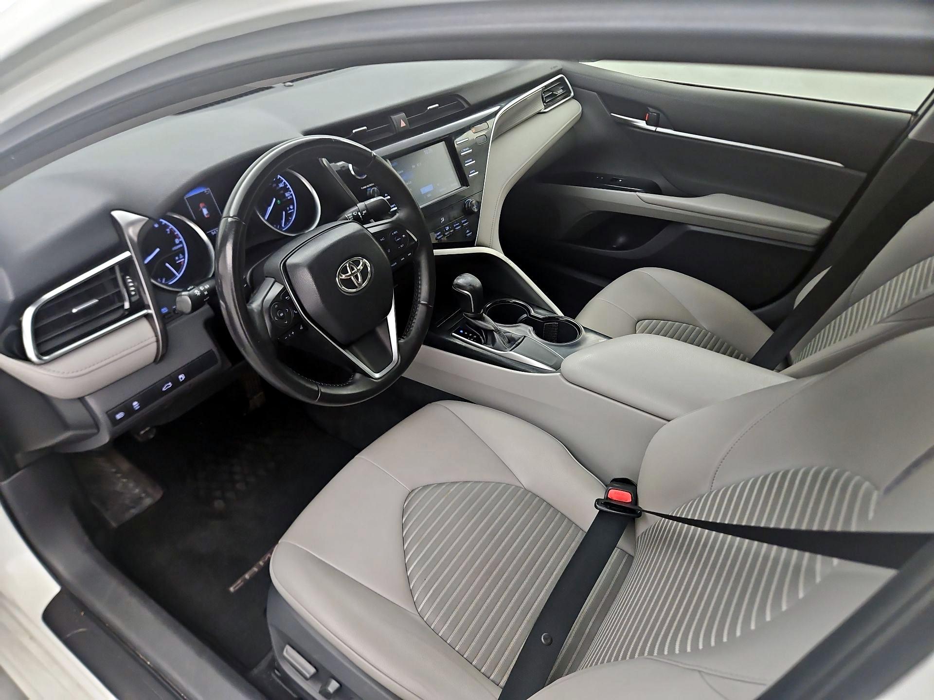 Thumbnail: 2018 Toyota Camry - 11