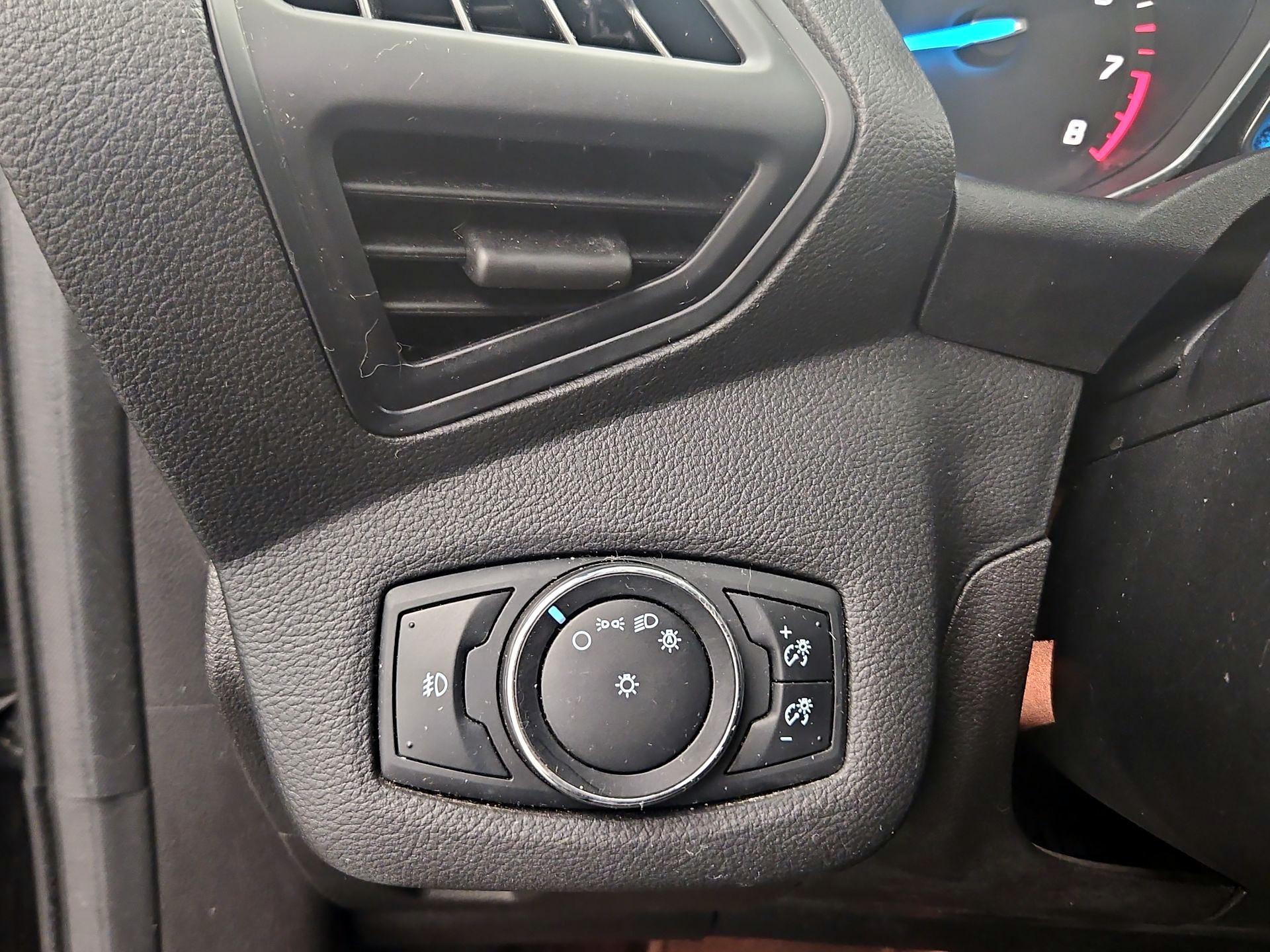 Thumbnail: 2014 Ford Escape - 13