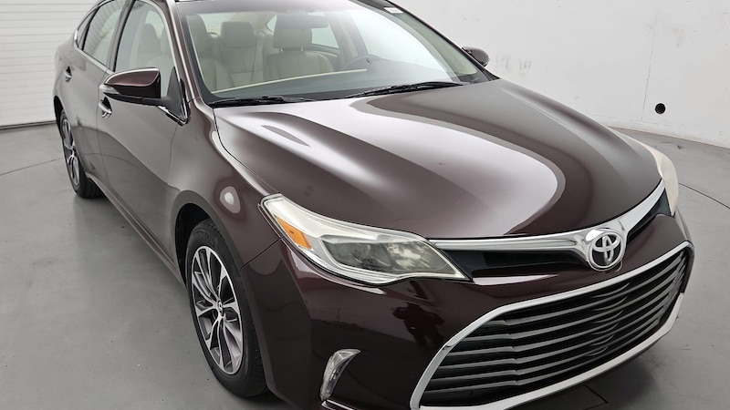 2016 Toyota Avalon XLE Hero Image