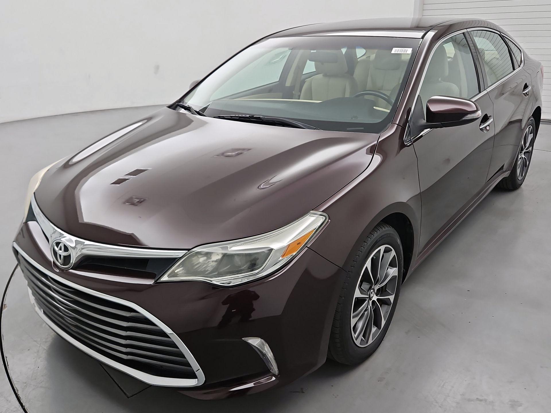 Thumbnail: 2016 Toyota Avalon - 3