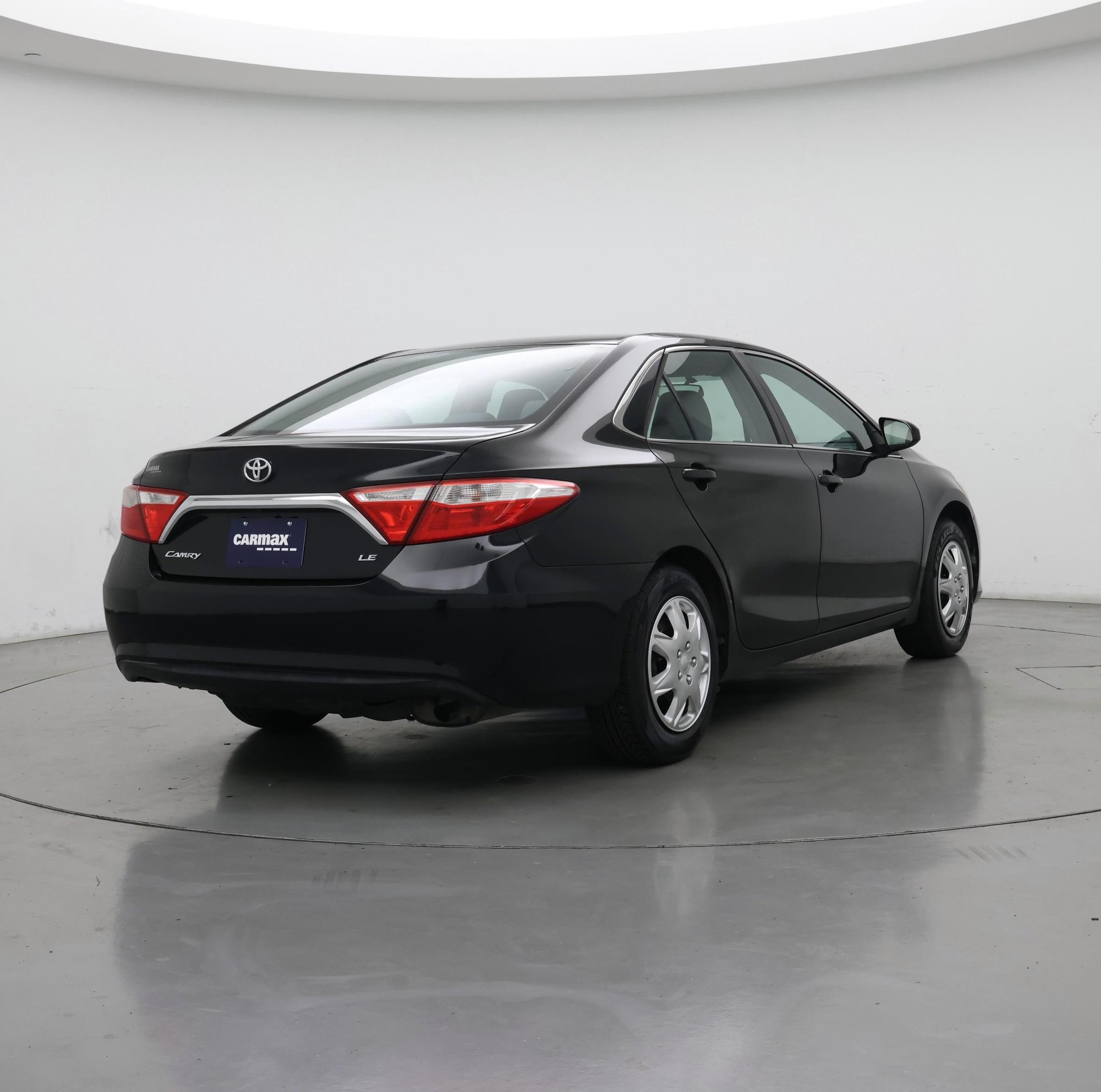 Thumbnail: 2017 Toyota Camry - 8