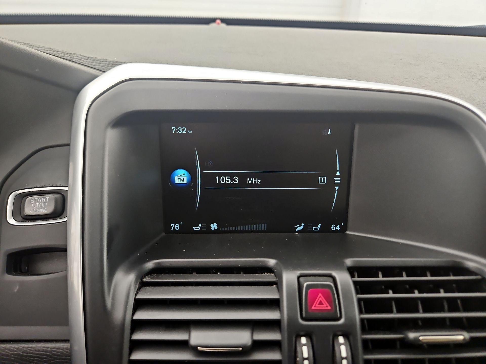 Thumbnail: 2016 Volvo XC60 - 13
