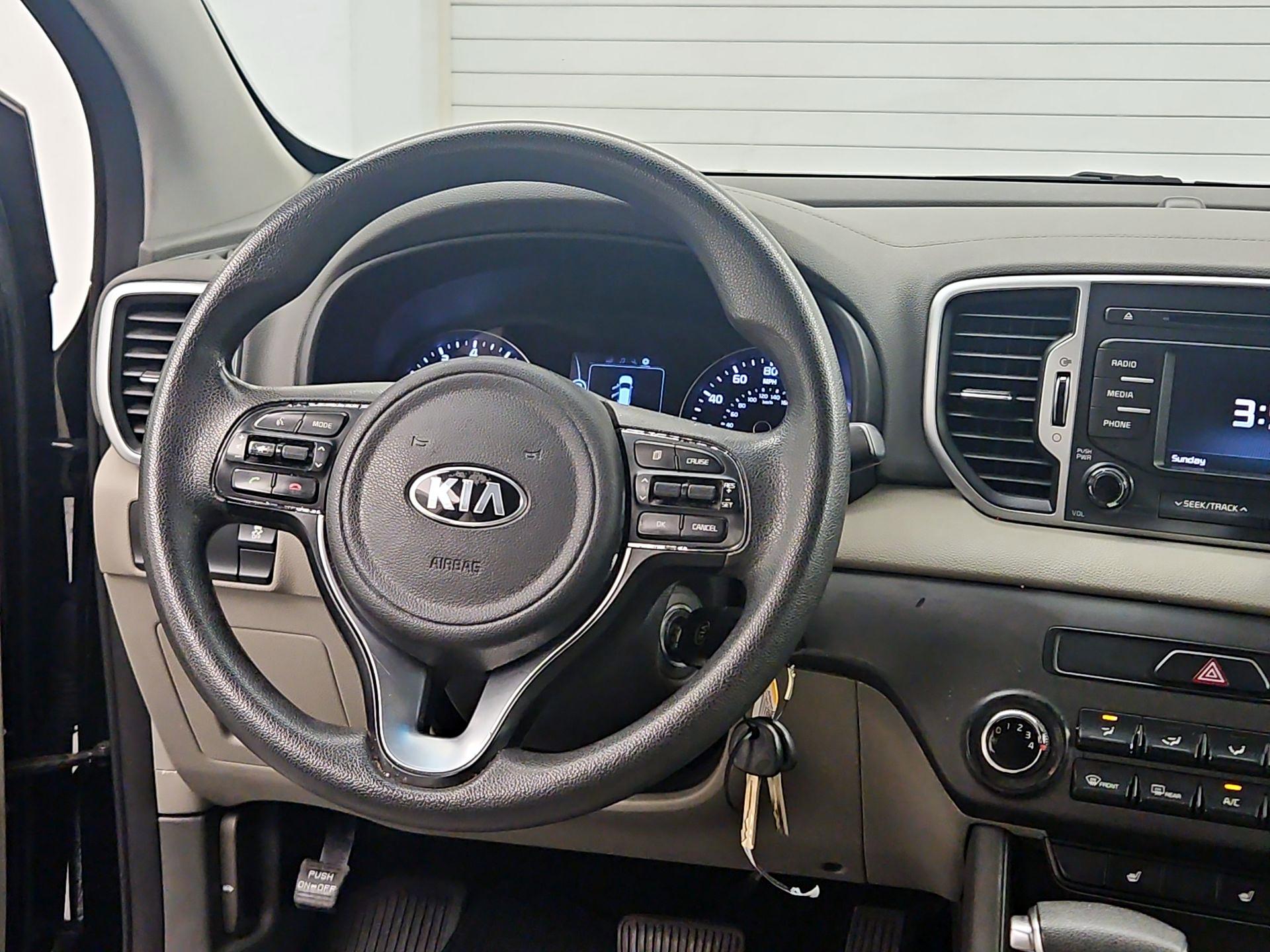 Thumbnail: 2017 Kia Sportage - 10