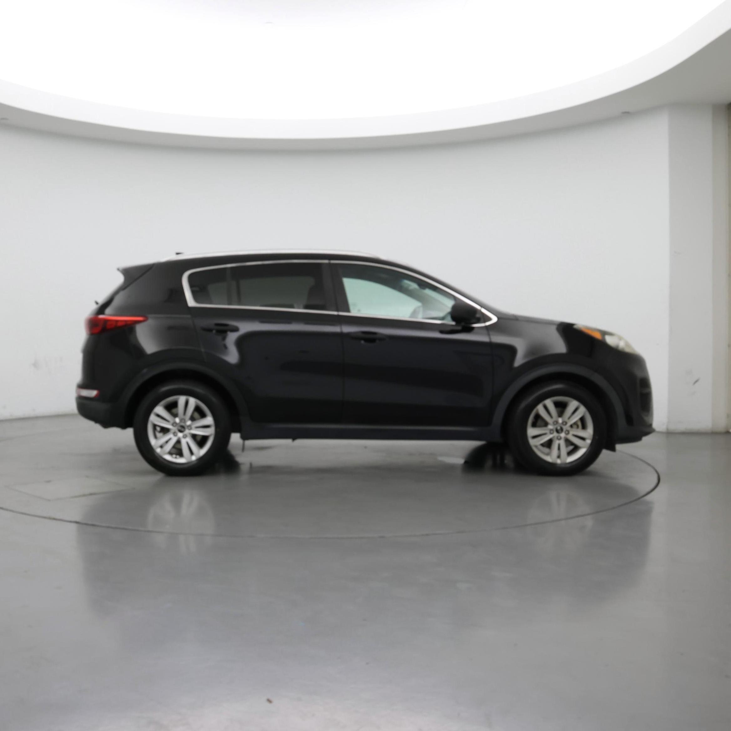 Thumbnail: 2017 Kia Sportage - 7
