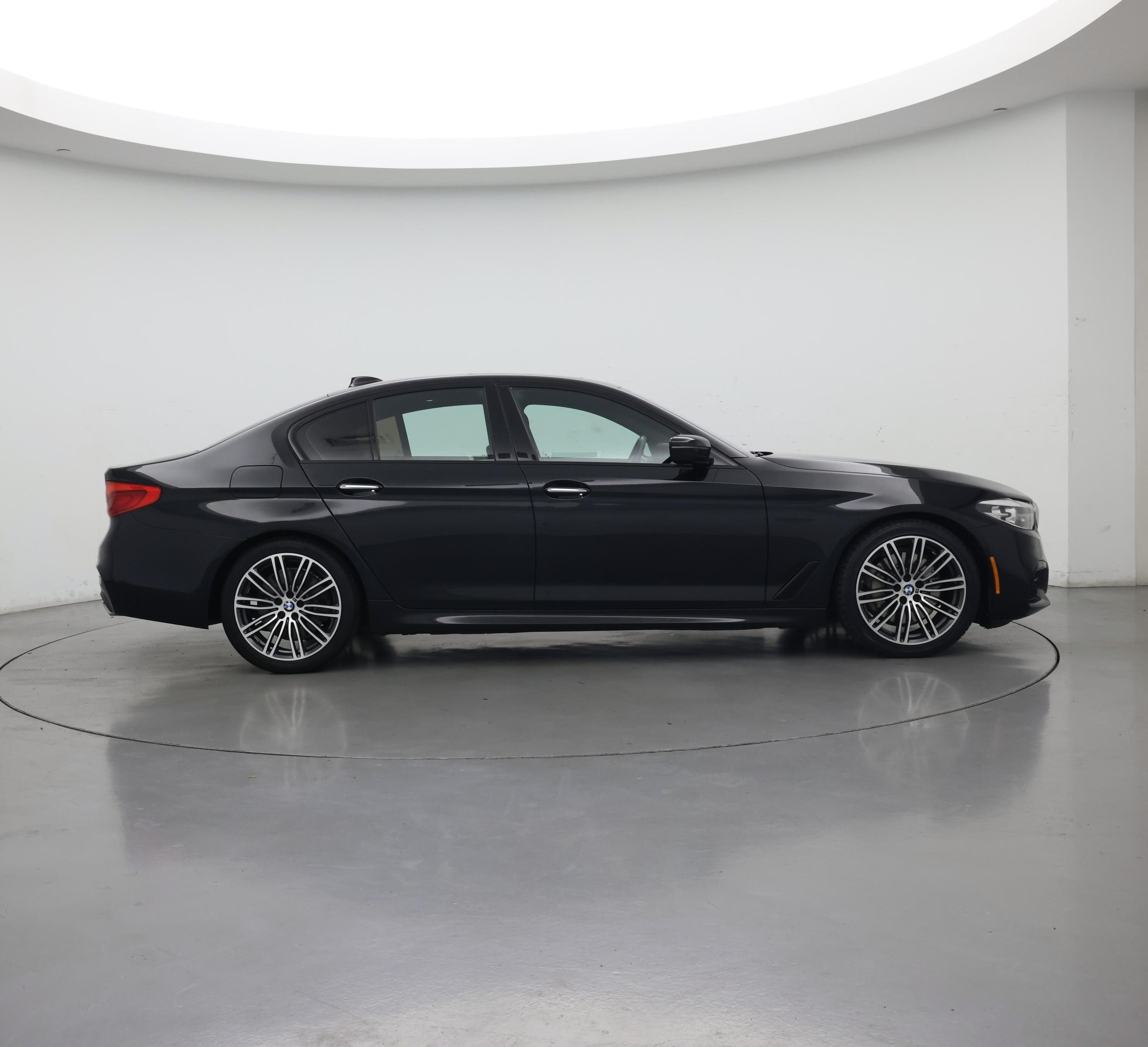 Thumbnail: 2018 BMW 5 Series - 7