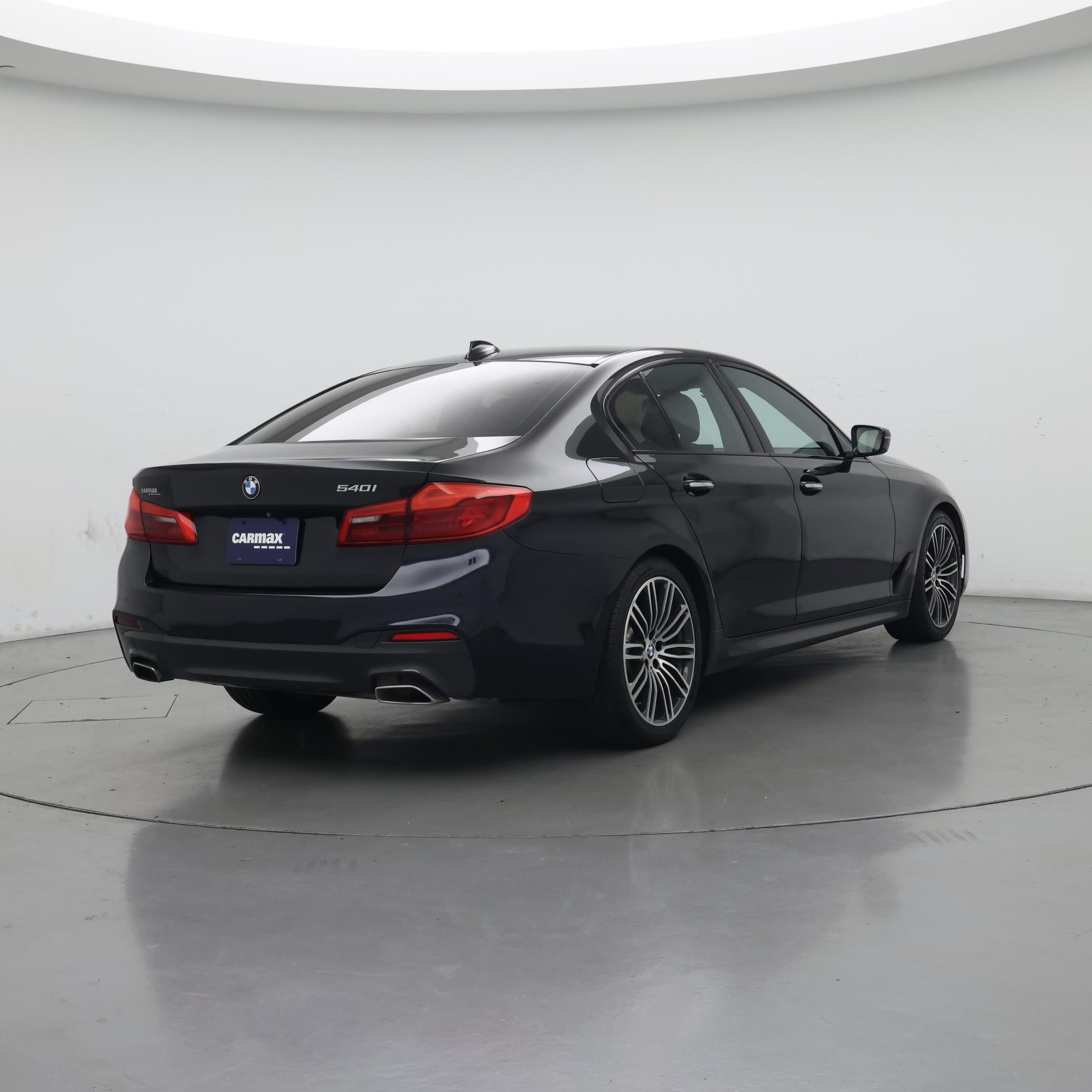 Thumbnail: 2018 BMW 5 Series - 8