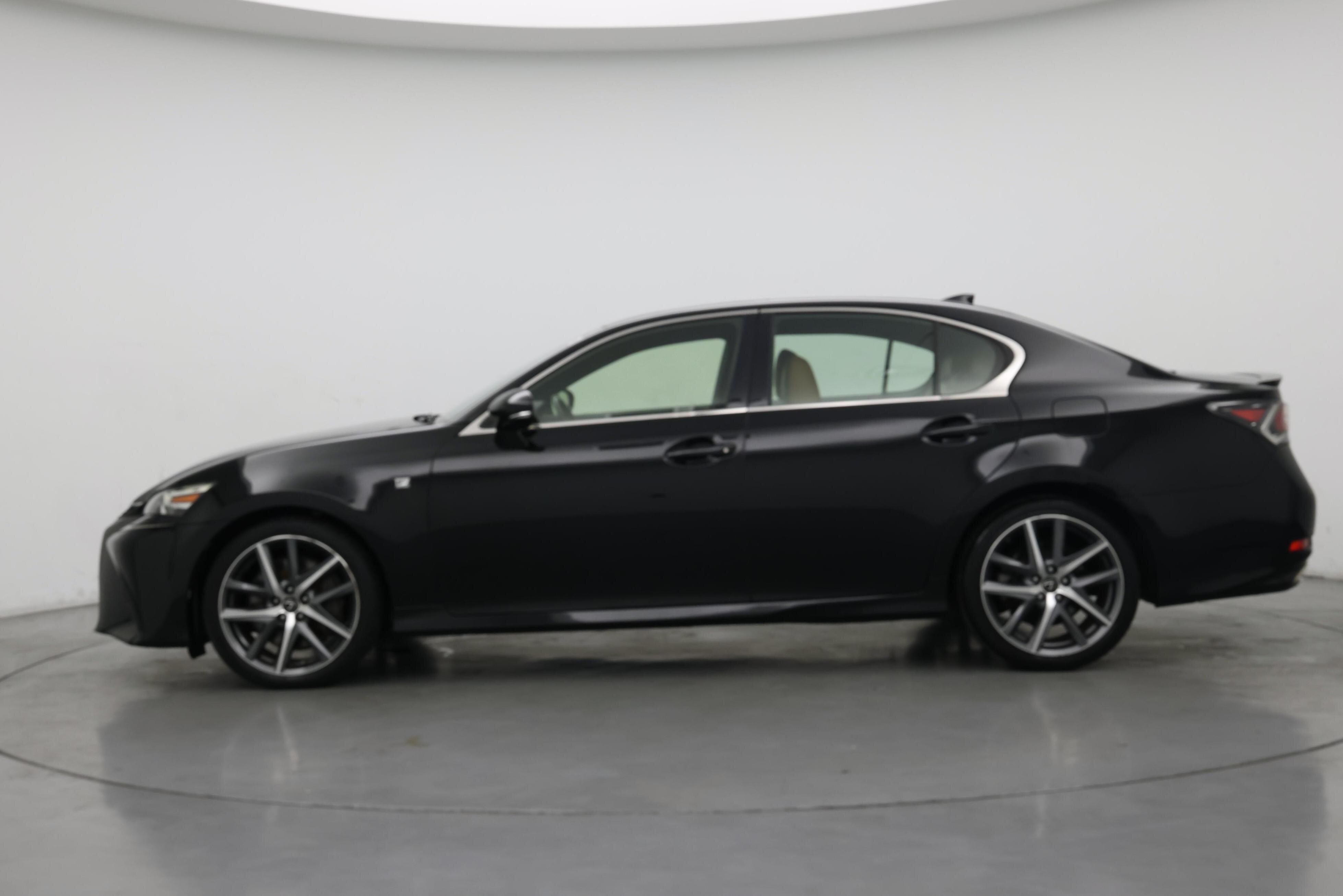 Thumbnail: 2017 Lexus GS - 3