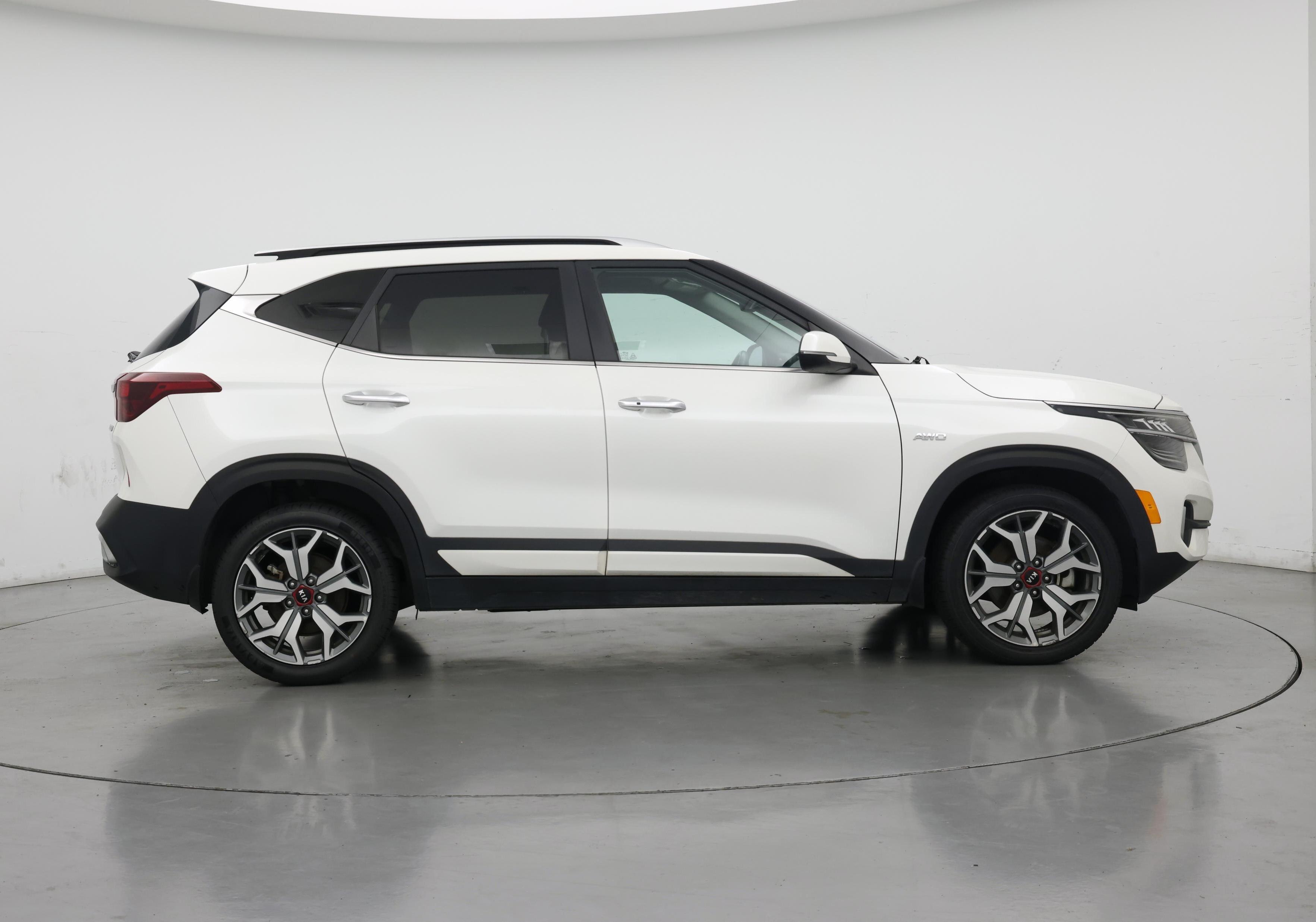 Thumbnail: 2021 Kia Seltos - 7