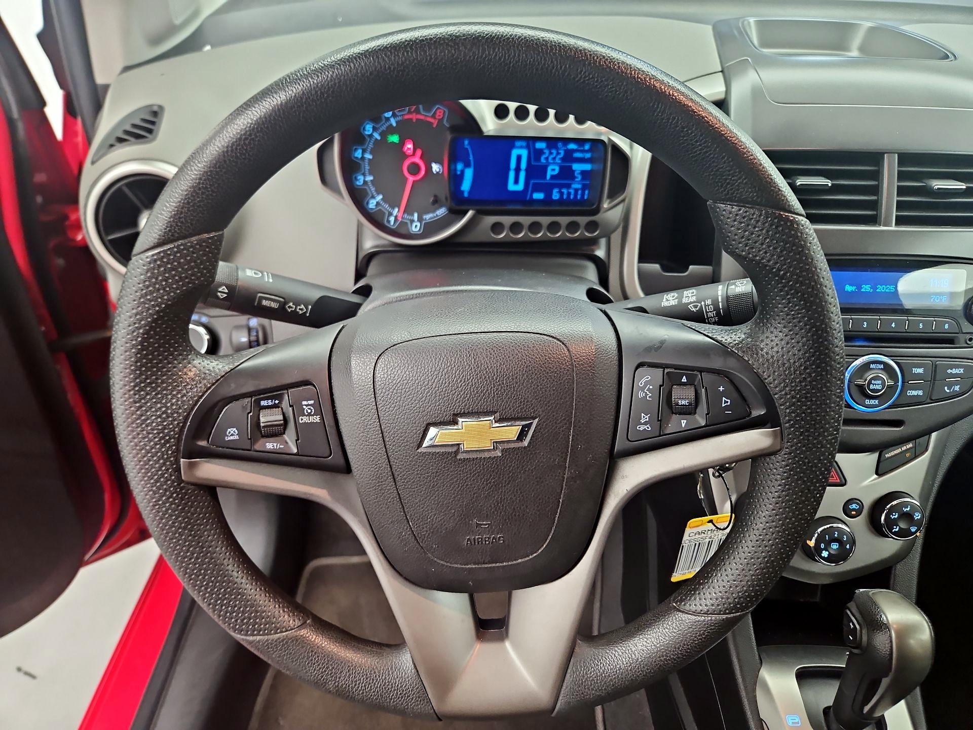 Thumbnail: 2015 Chevrolet Sonic - 10