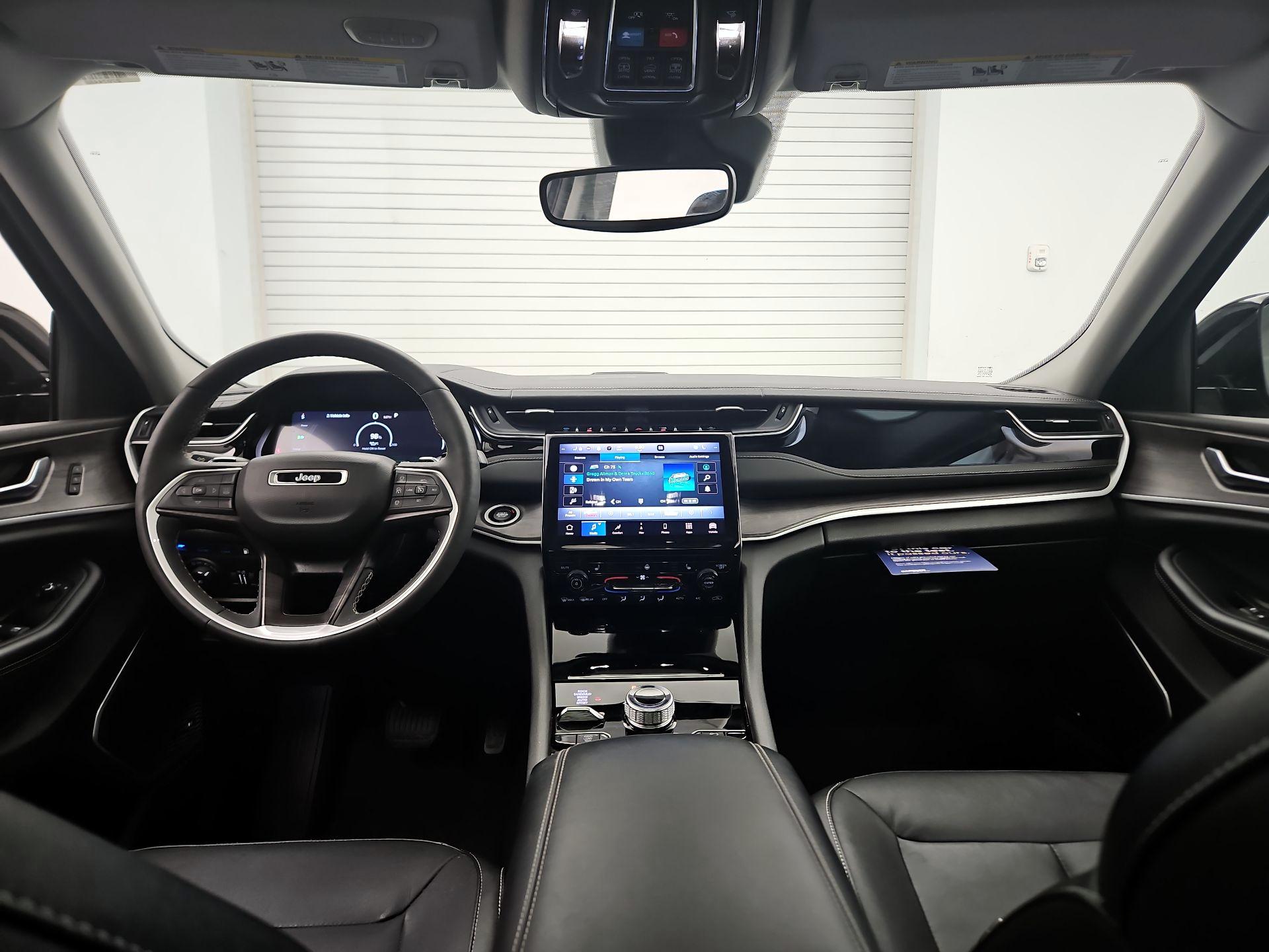 Thumbnail: 2022 Jeep Grand Cherokee - 9