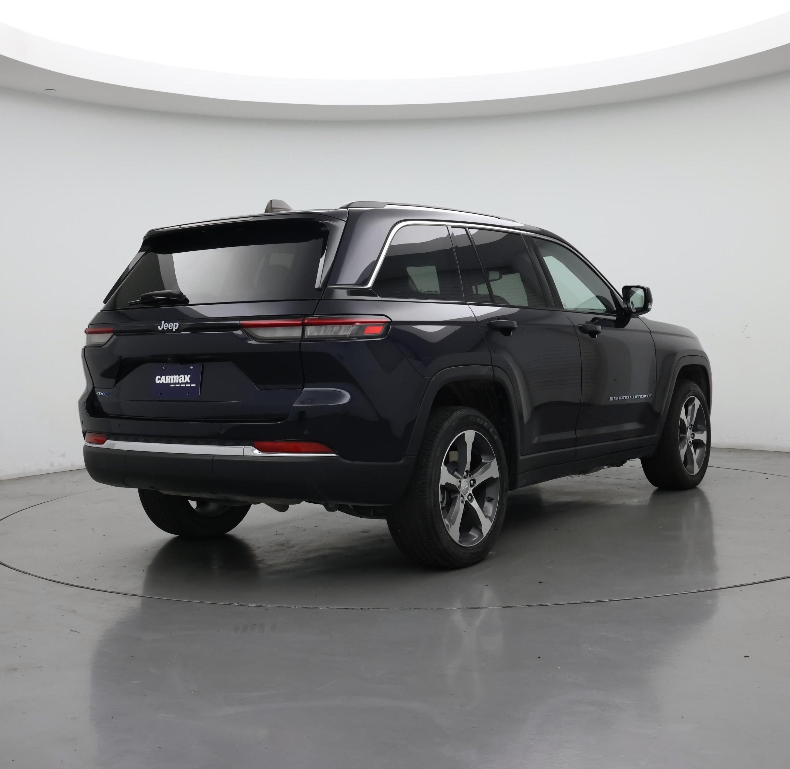 Thumbnail: 2022 Jeep Grand Cherokee - 8