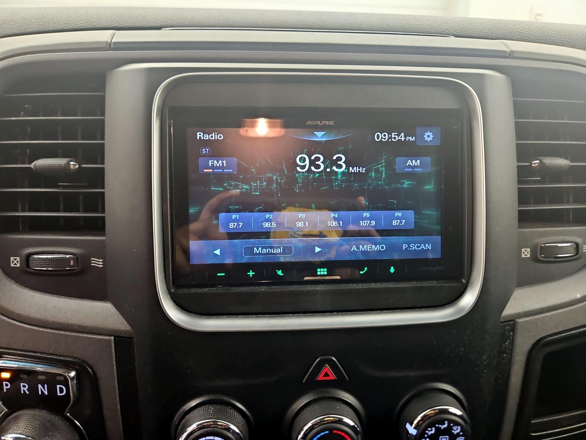 Thumbnail: 2019 RAM 1500 Classic - 14