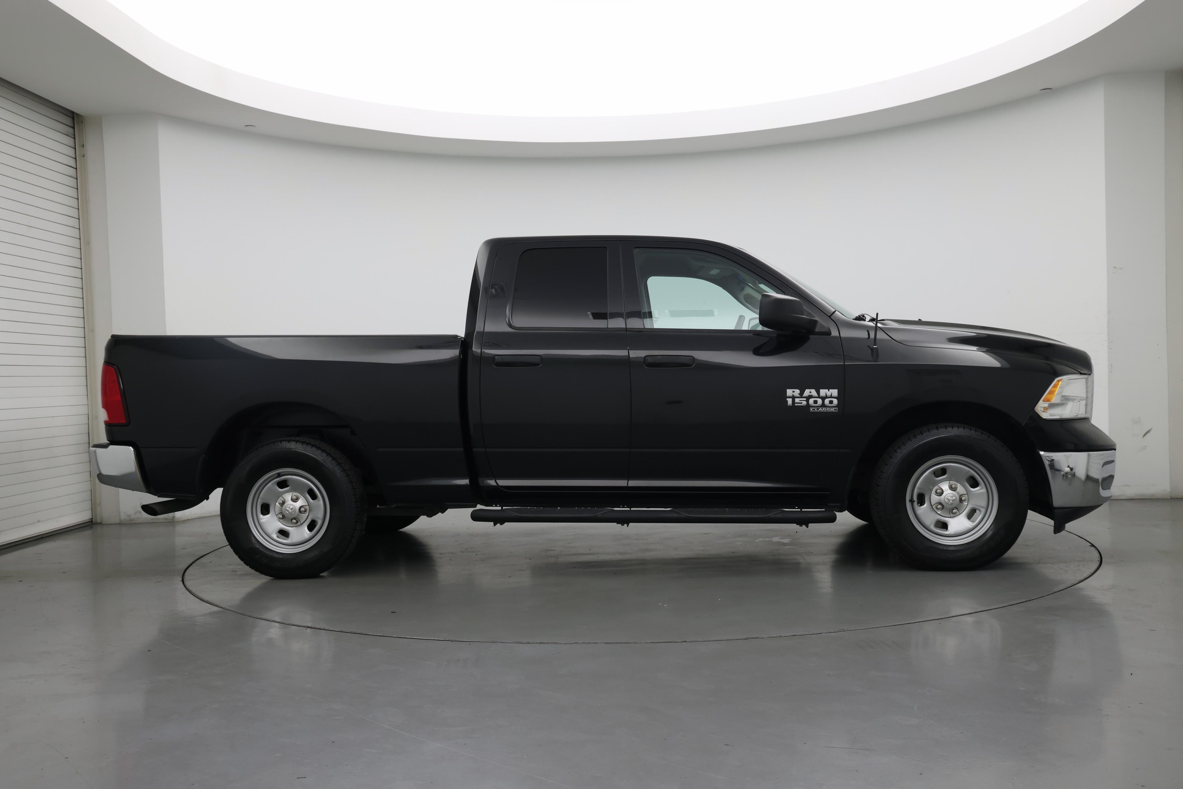 Thumbnail: 2019 RAM 1500 Classic - 7
