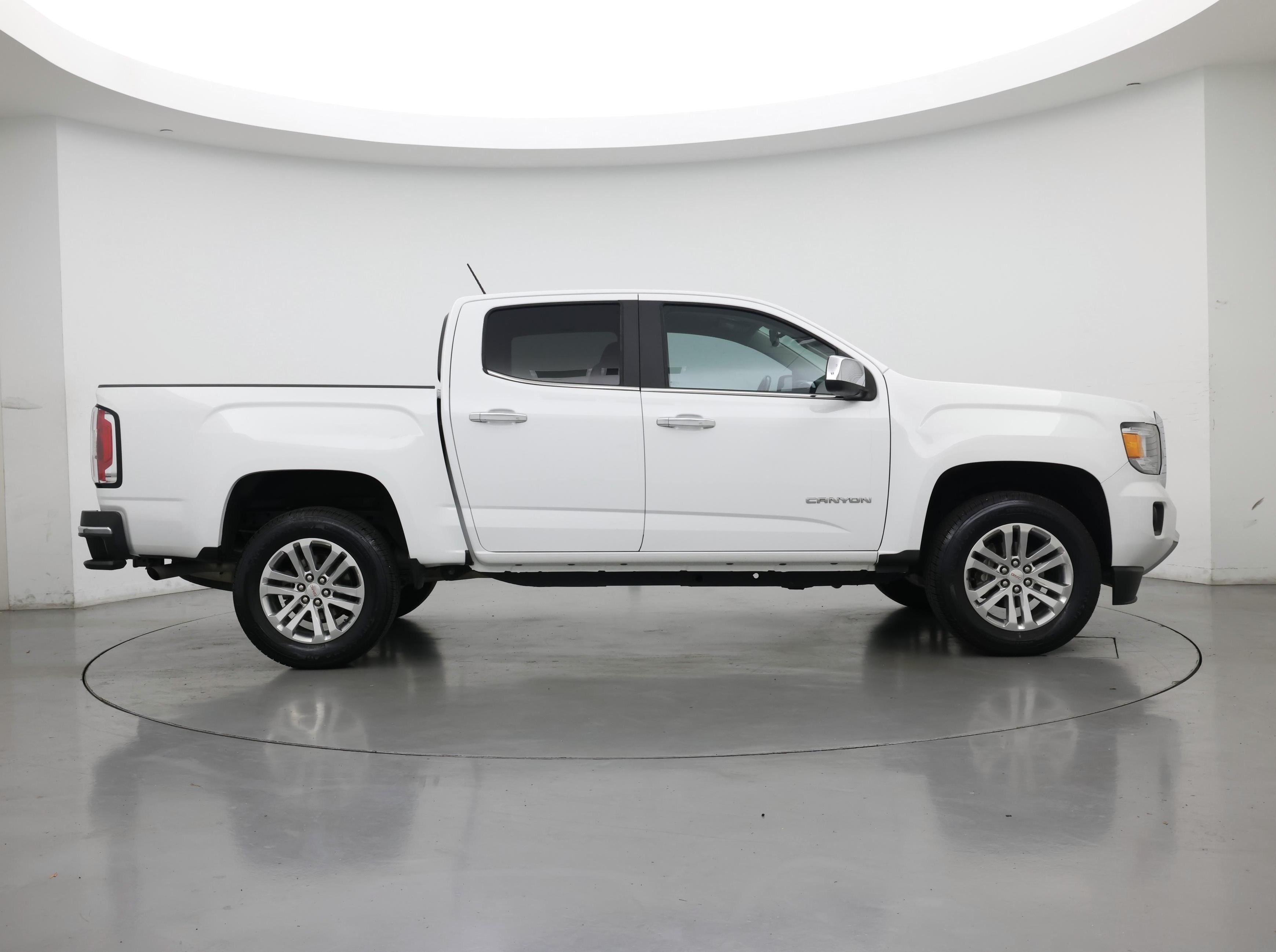 Thumbnail: 2017 GMC Canyon - 7