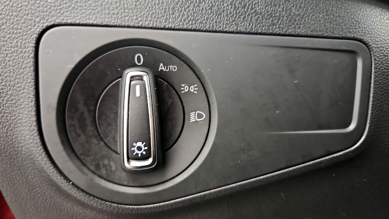2019 Volkswagen Tiguan SE 13