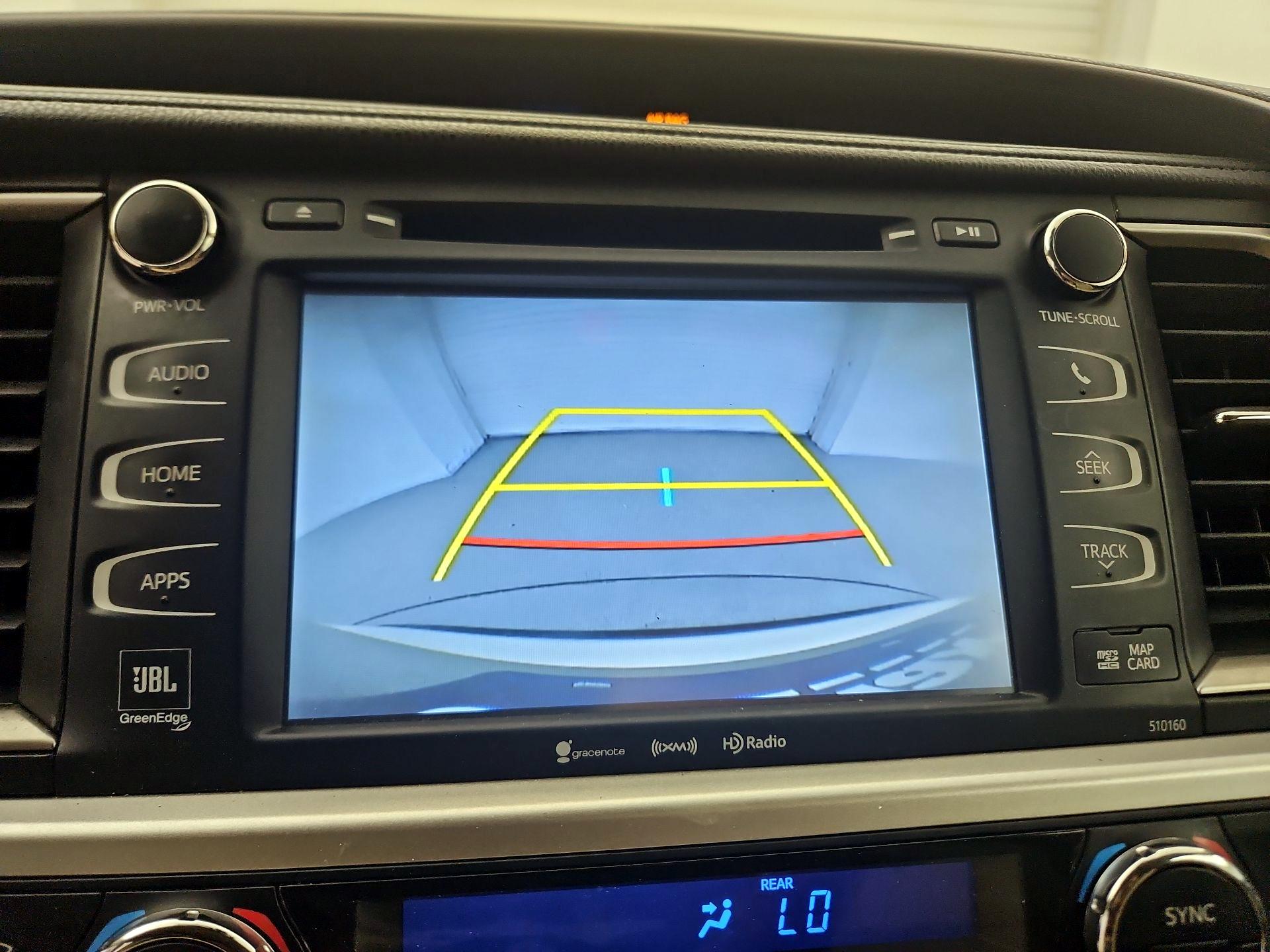 Thumbnail: 2016 Toyota Highlander - 14