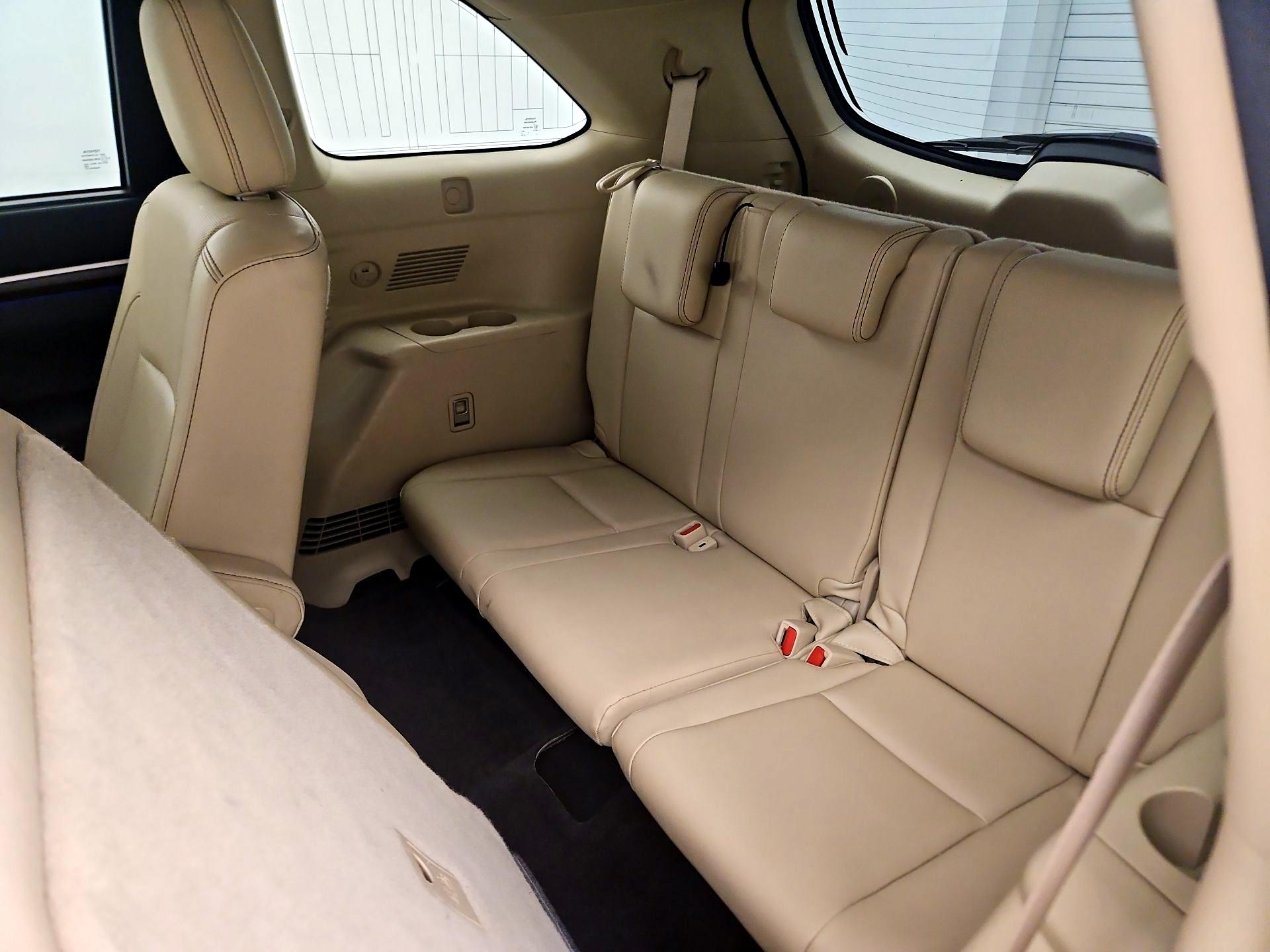 Thumbnail: 2016 Toyota Highlander - 20