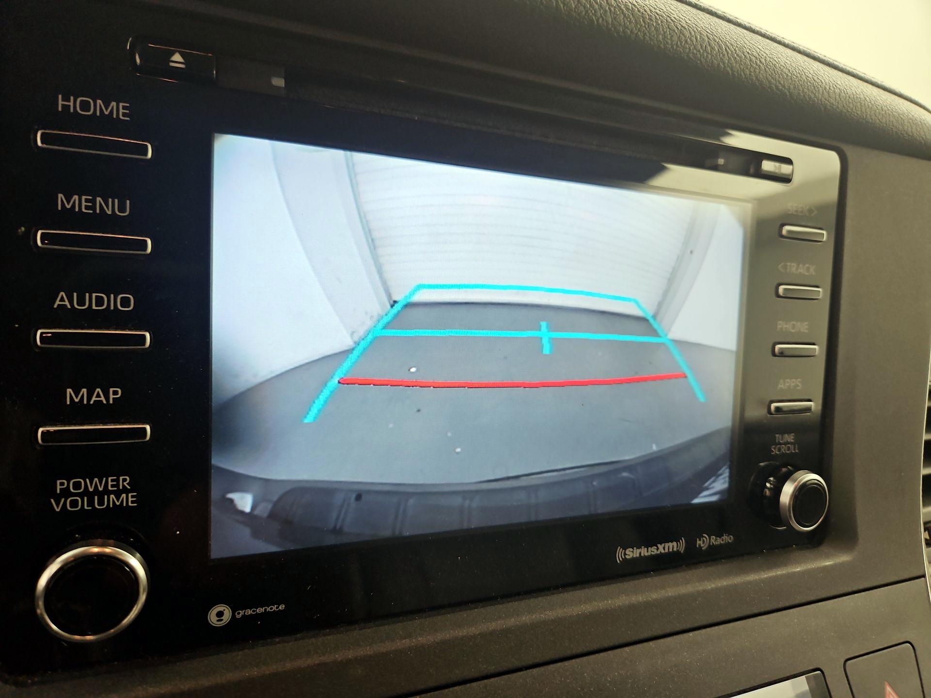 Thumbnail: 2018 Toyota Sienna - 15