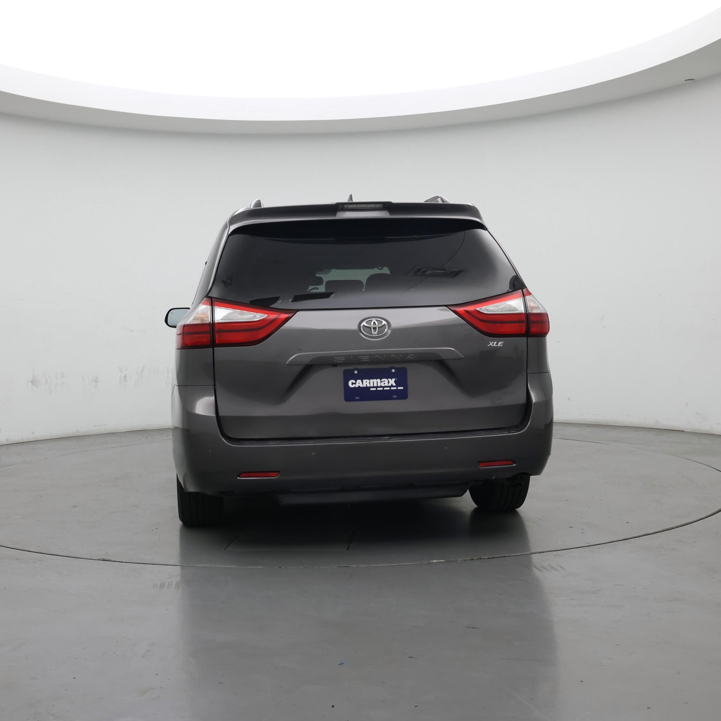 Thumbnail: 2018 Toyota Sienna - 6