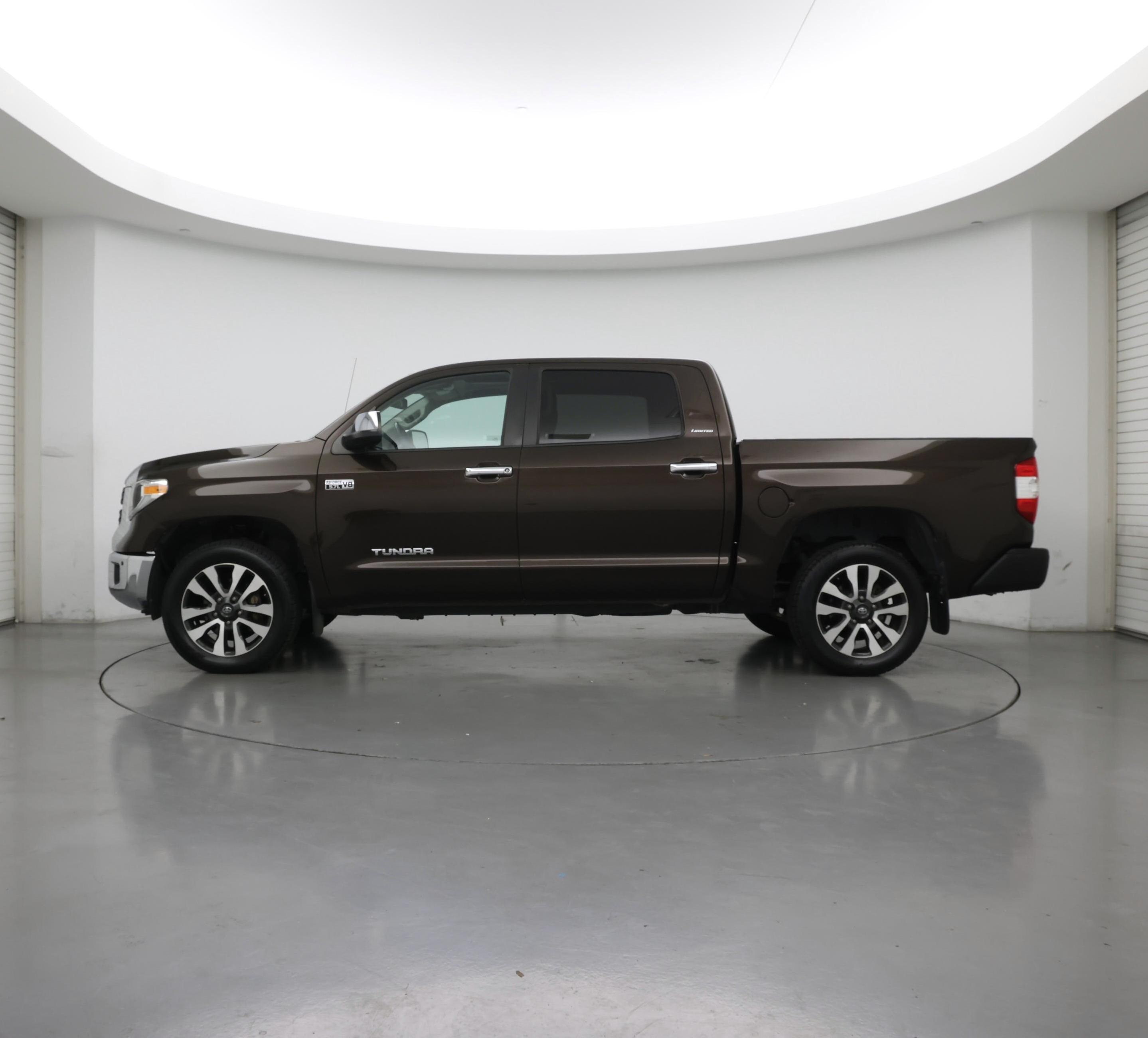 Thumbnail: 2018 Toyota Tundra - 3