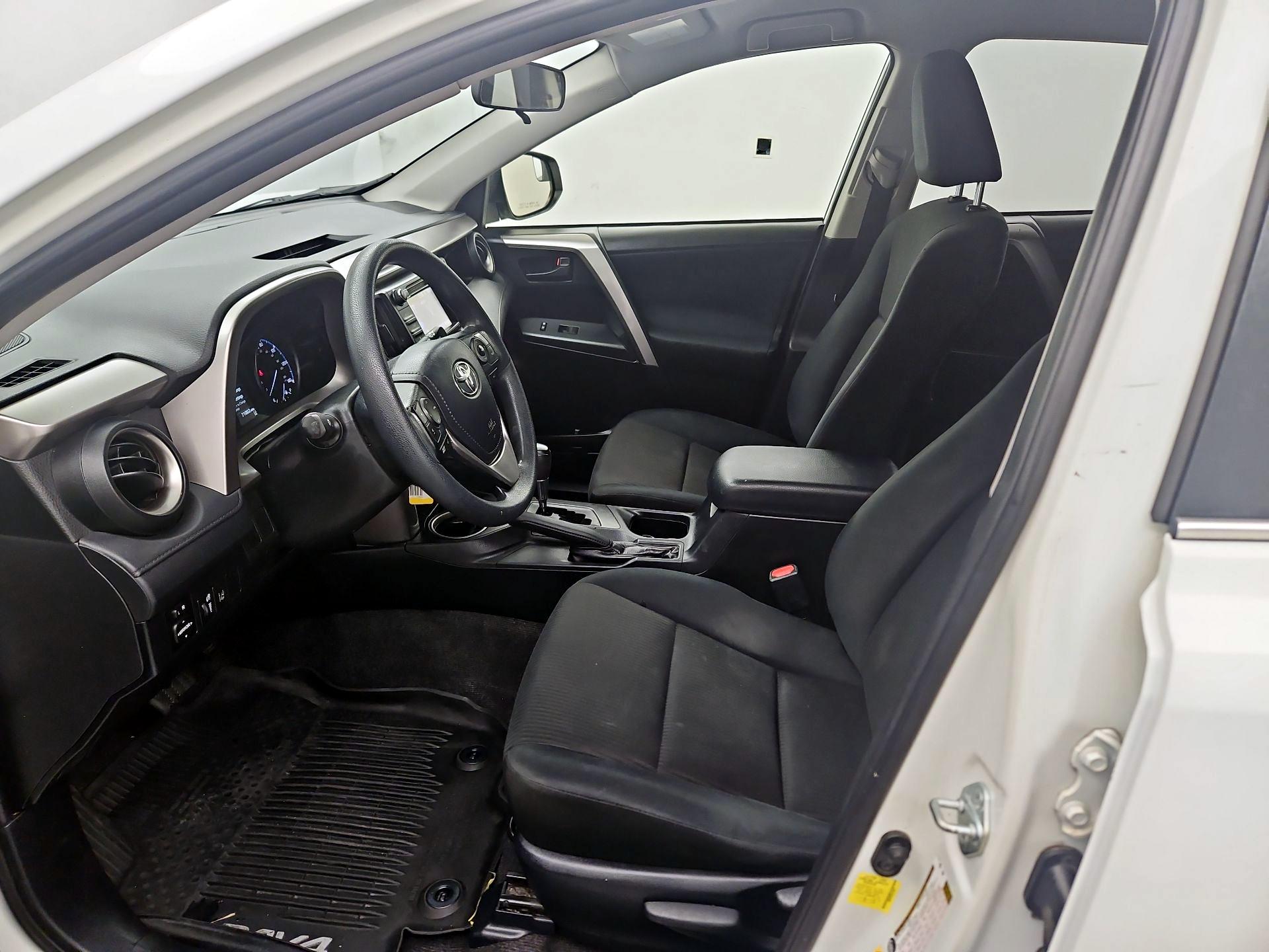 Thumbnail: 2017 Toyota RAV4 - 11